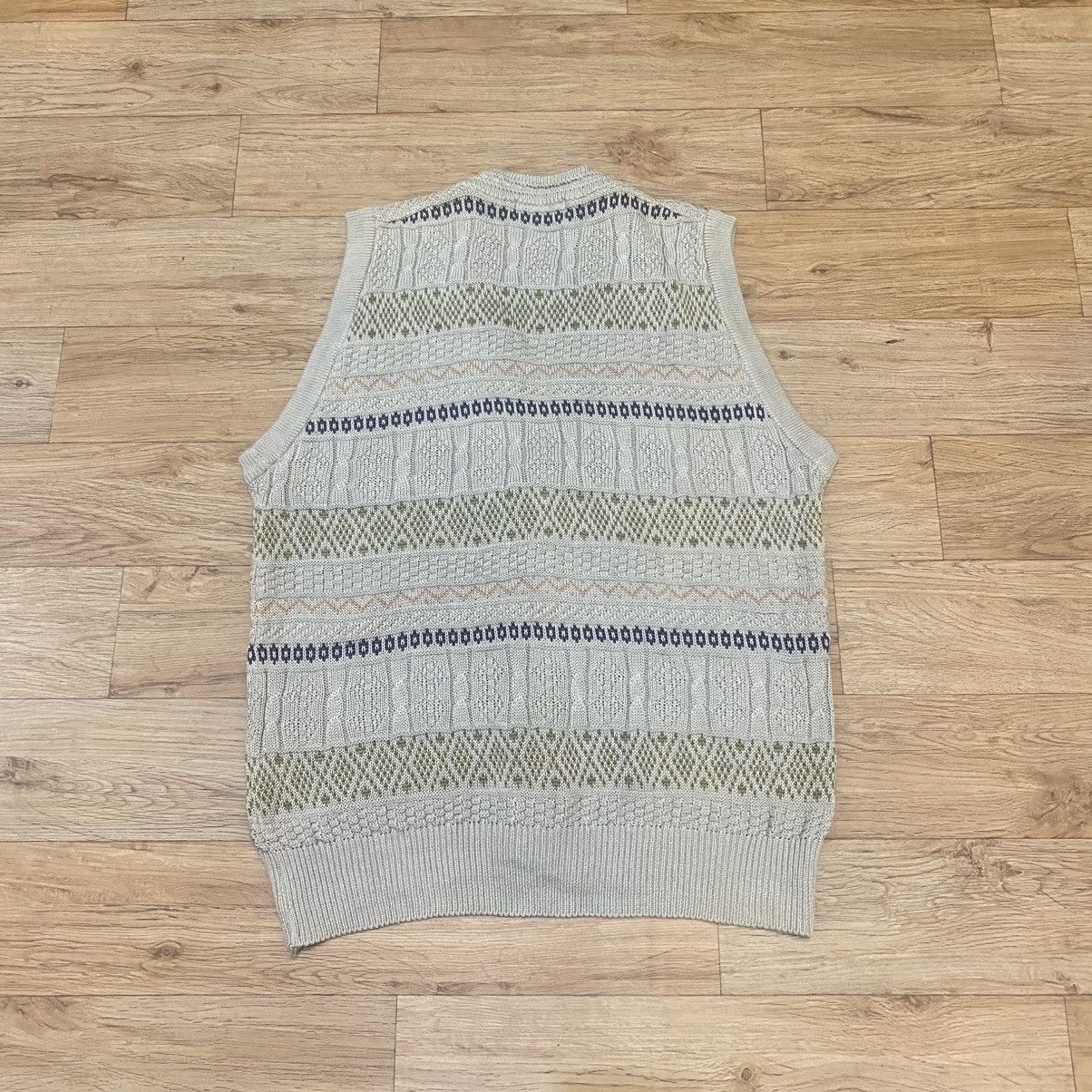 Burberry 90s Vintage Burberry's Knit Vest Size US M / EU 48-50 / 2 - 2 Thumbnail