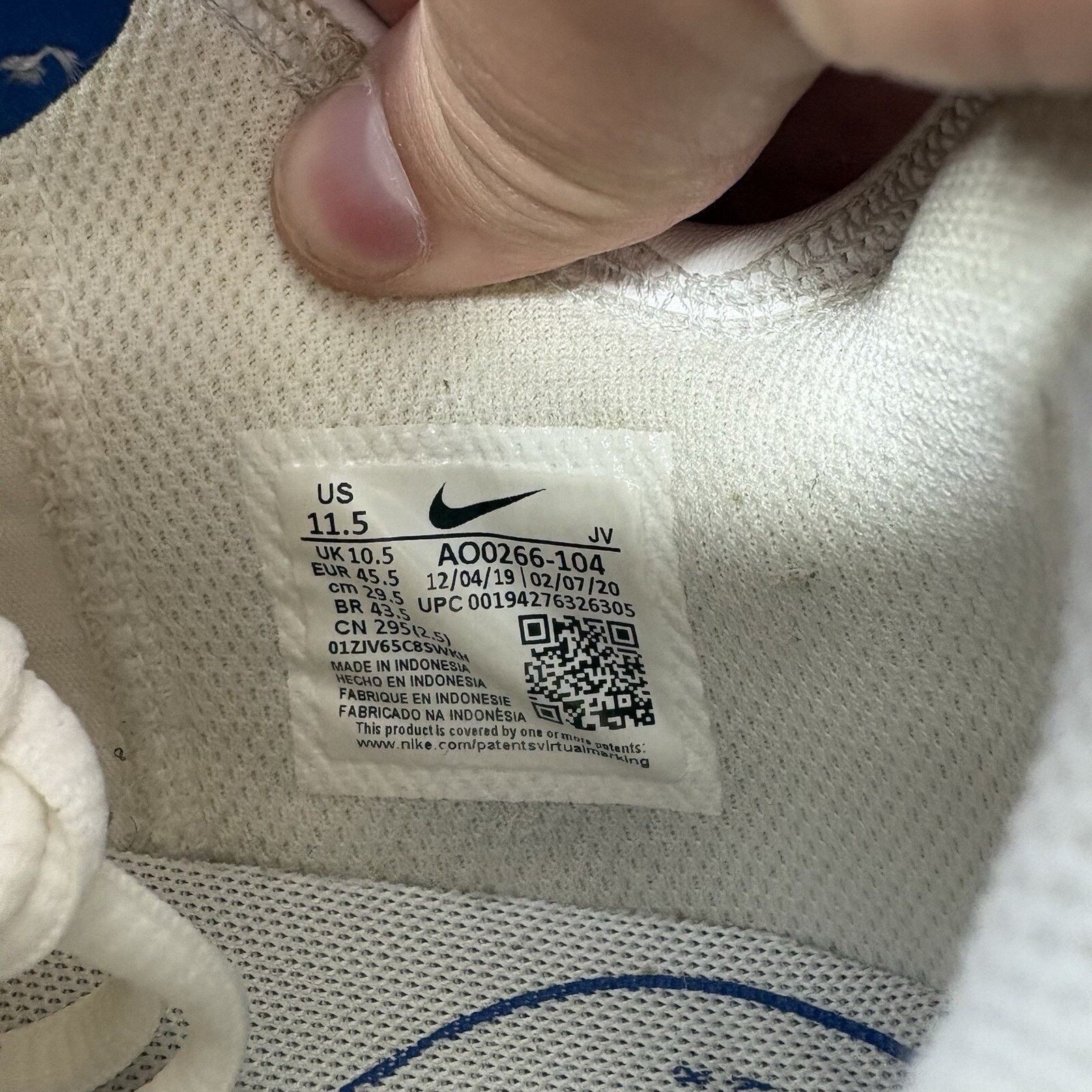 Nike Size 11.5 - Nike Air Max Motion 2 White Game Royal Size US 11.5 / EU 44-45 - 8 Thumbnail