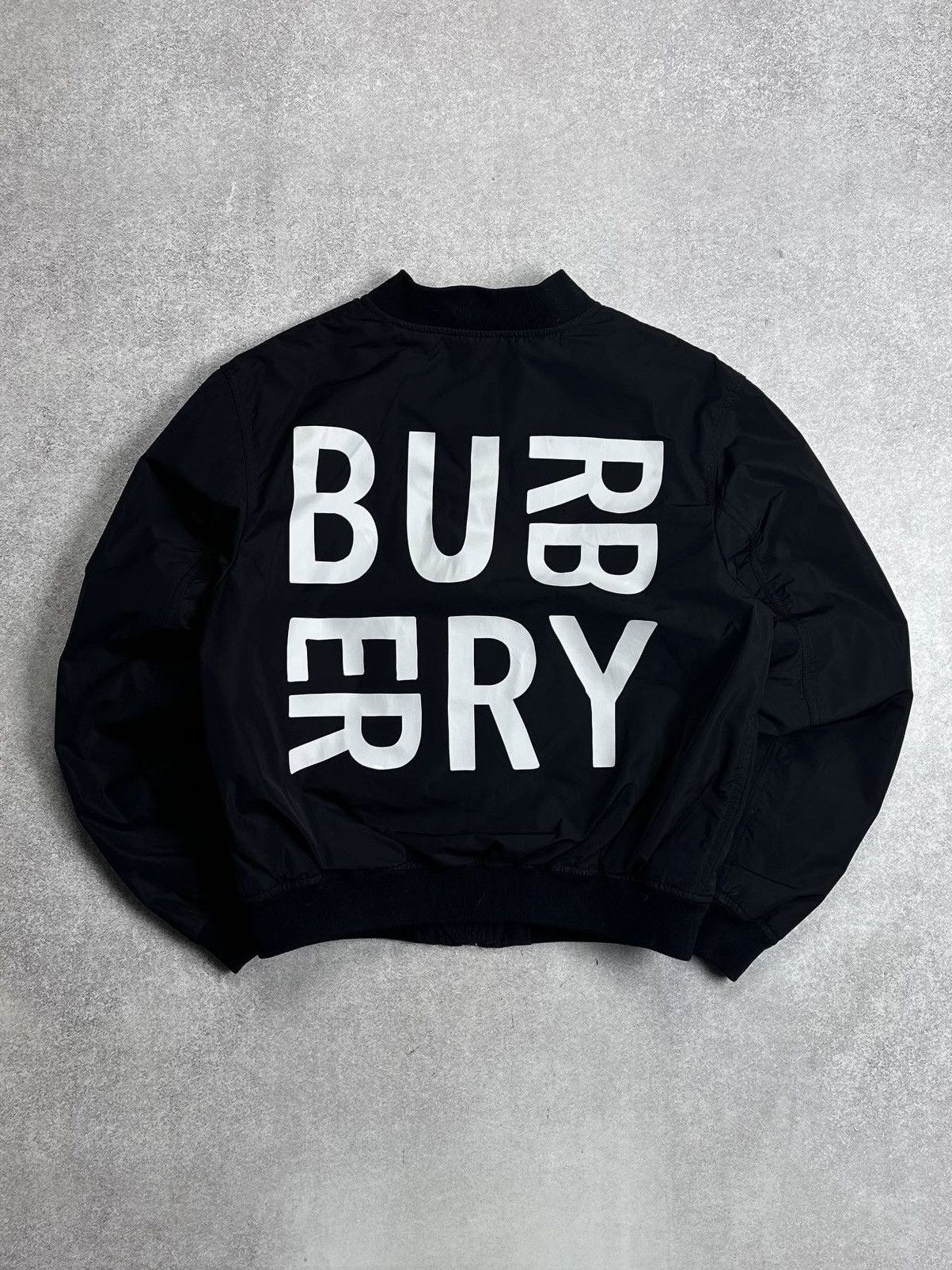 Burberry Burberry Children 14y 164cm Big Logo Nylon Jacket S Size US S / EU 44-46 / 1 - 1 Thumbnail