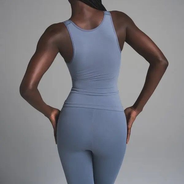 SKIMS SKIMS NWOT Seamless Sculpt Tank Top Sz Medium Size M / US 6-8 / IT 42-44 - 3 Thumbnail