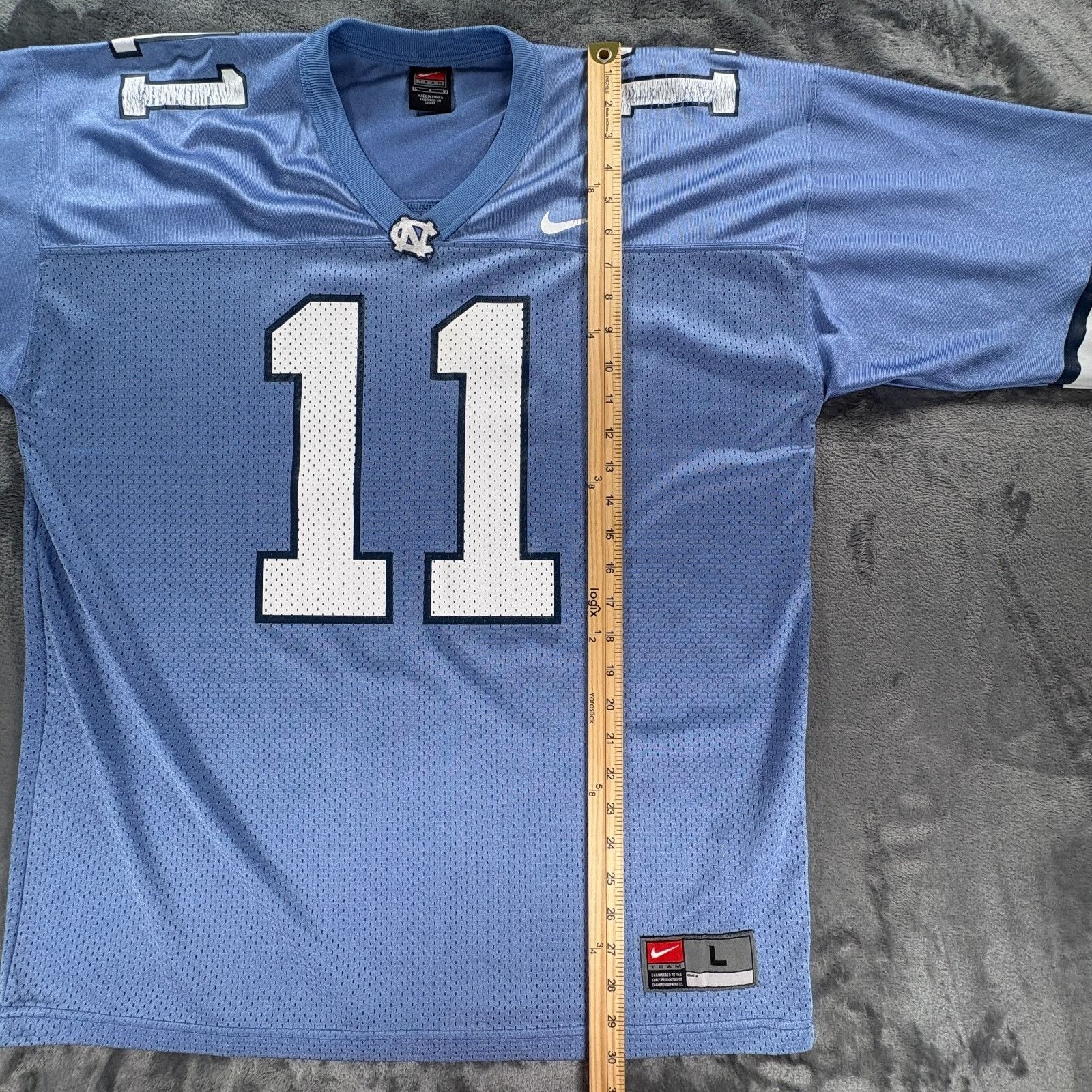Nike Vintage Y2K Nike Team North Carolina Tar Heels 11 Football J Size US L / EU 52-54 / 3 - 8 Thumbnail