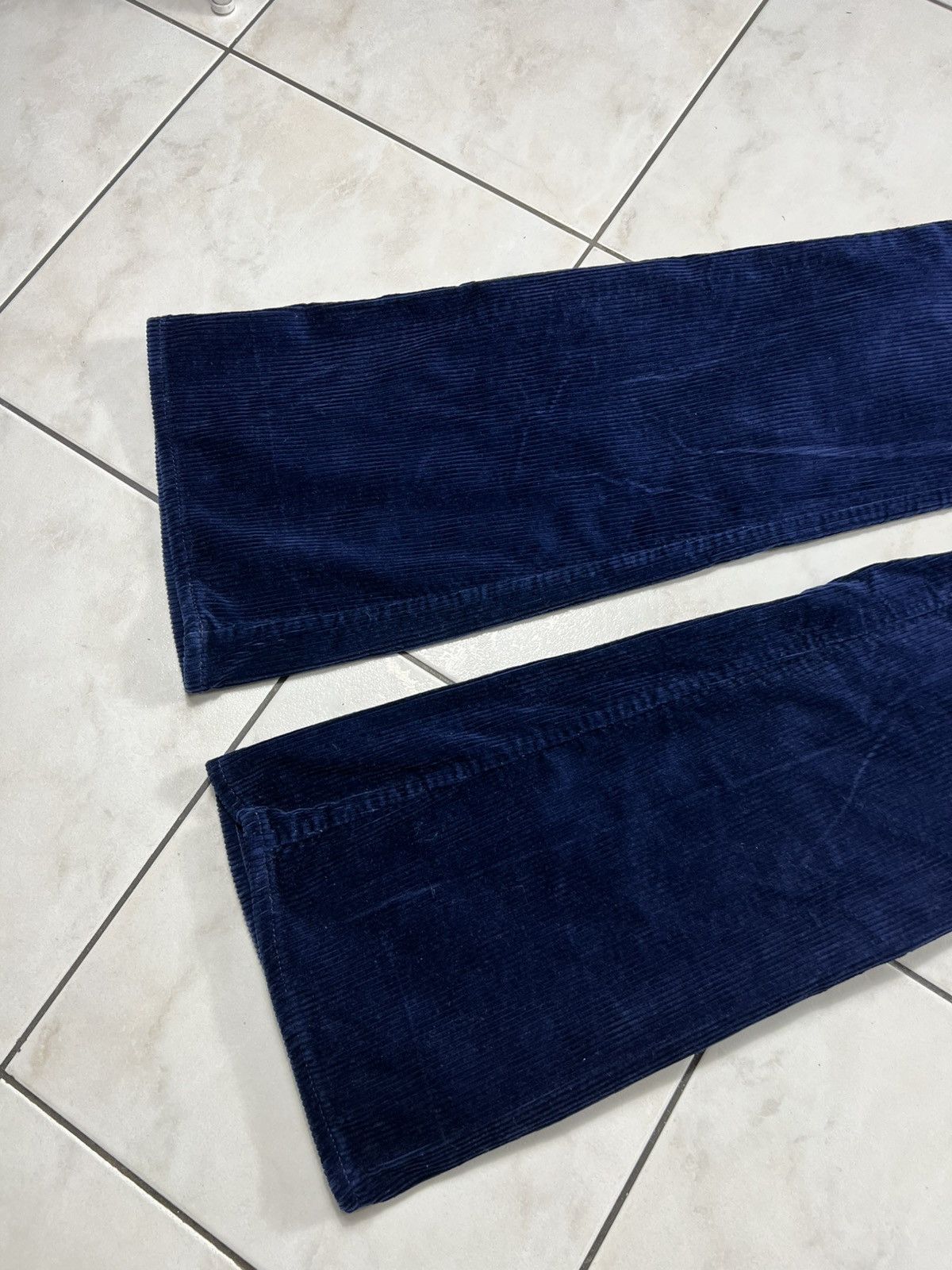 Levi's Vintage 70s Levi’s flared leg low waist y2k corduroy pants Size 27" / US 4 / IT 40 - 5 Thumbnail