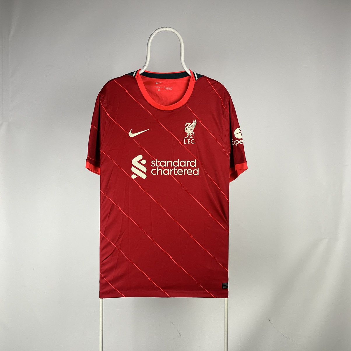 Nike Nike Liverpool home jersey 2021/22 size XLarge Size US XL / EU 56 / 4 - 1 Thumbnail