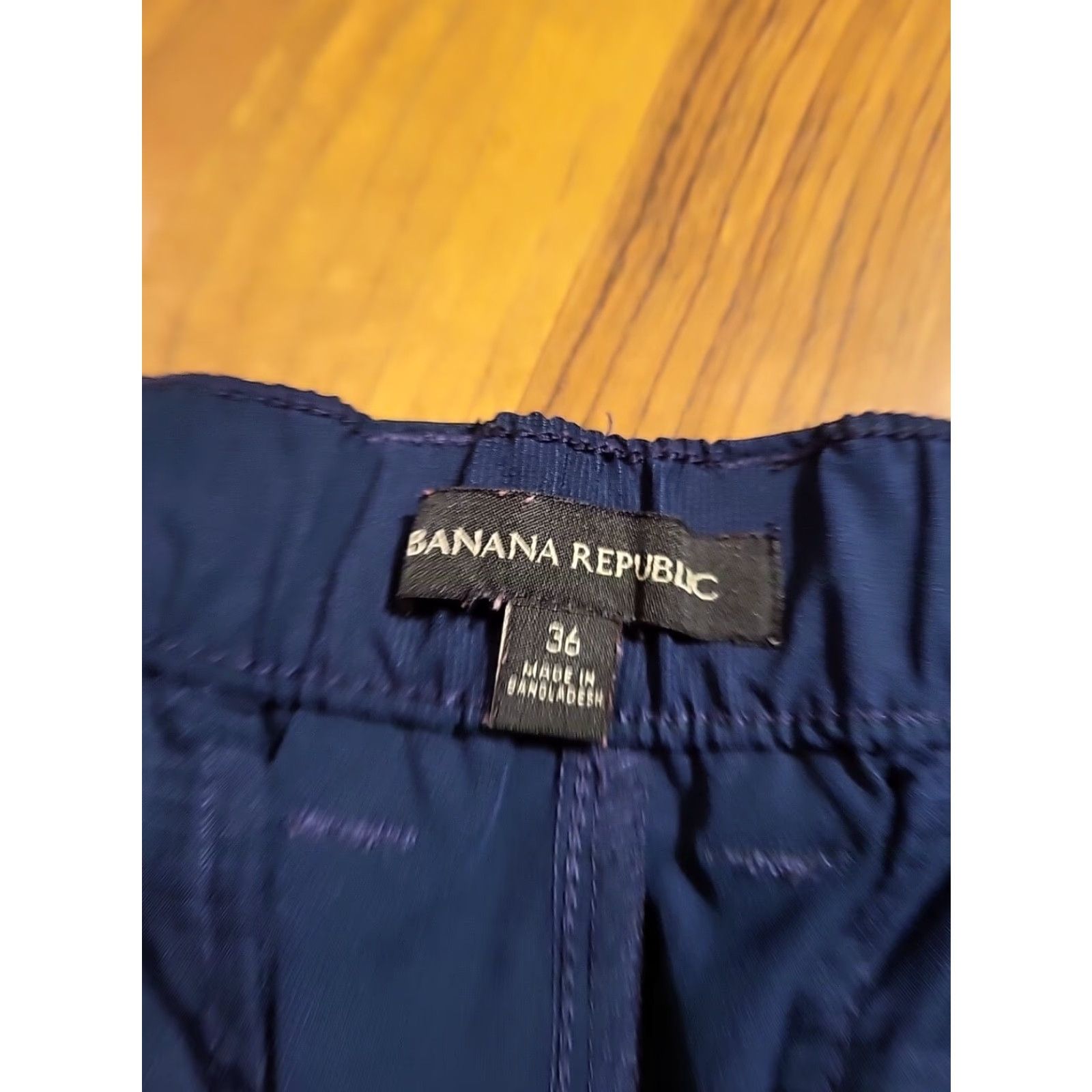 Banana Republic VINTAGE Banana Republic Blue 36" Shorts Golf Casual Size US 36 / EU 52 - 2 Thumbnail