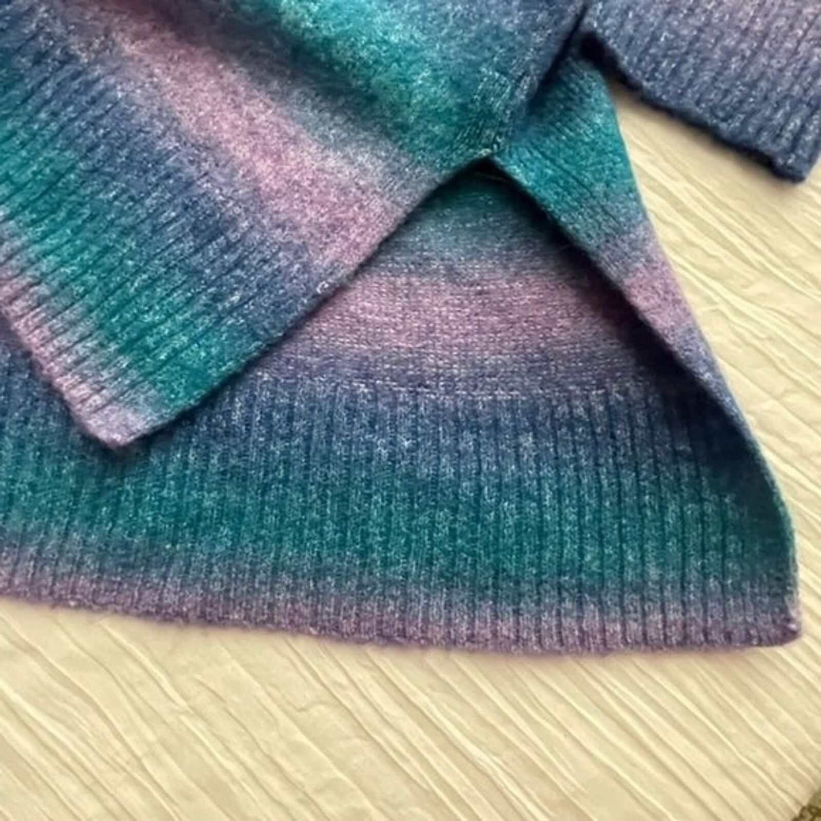 Gap Gap Sweater Womens Medium Multi Strip Ultra Soft Size M / US 6-8 / IT 42-44 - 3 Thumbnail