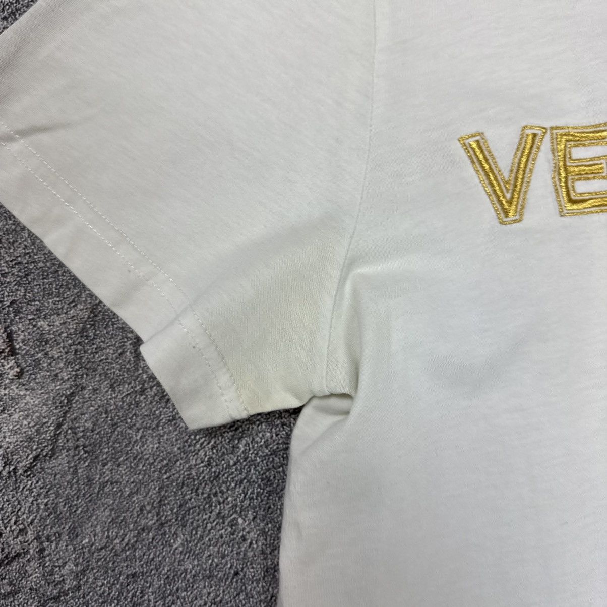 Versace Versace Jeans T-Shirt Big Logo White/Gold Luxury Lize XL Size US XL / EU 56 / 4 - 7 Thumbnail