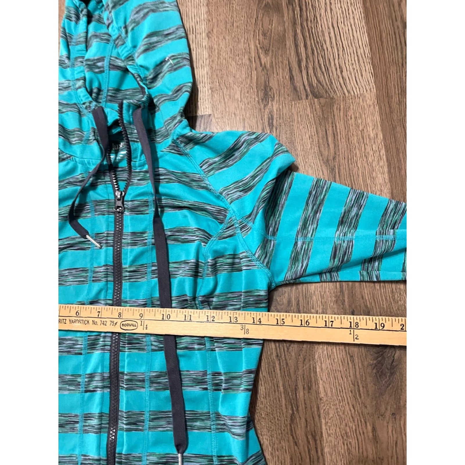 Vintage Lukka Hoodie Women's Small Green Gray Full Zip Drawstring Casual Modern Striped Regular Sleeve Size S / US 4 / IT 40 - 3 Thumbnail