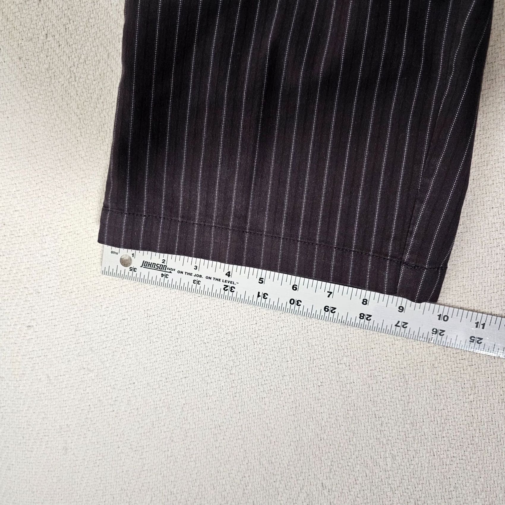 Vintage BKE Casuals Shorts Men 32x23 Gray Stripe Outseam West Coast Slim Korbel Bermuda Casual Short Mens Gray Striped Pattern 90s Outdoor бізнес? Size US 32 / EU 48 - 7 Thumbnail