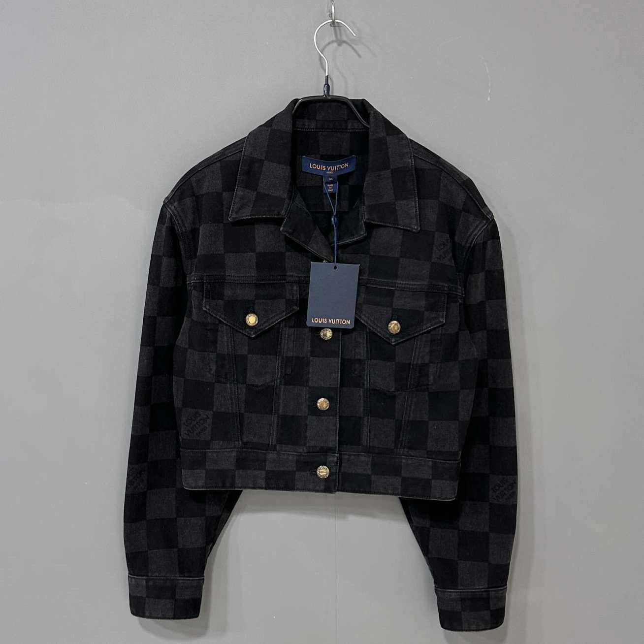 Louis Vuitton Louis Vuitton Denim Gray Jacket M Women Size M / US 6-8 / IT 42-44 - 1 Thumbnail