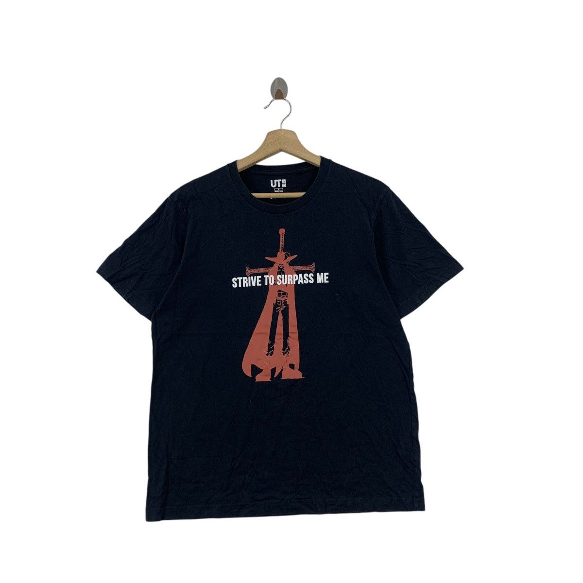 One Piece × Uniqlo ONE PIECE x UNIQLO Dracule Mihawk Pirates Zoro Tee Shirt Size US L / EU 52-54 / 3 - 1 Thumbnail