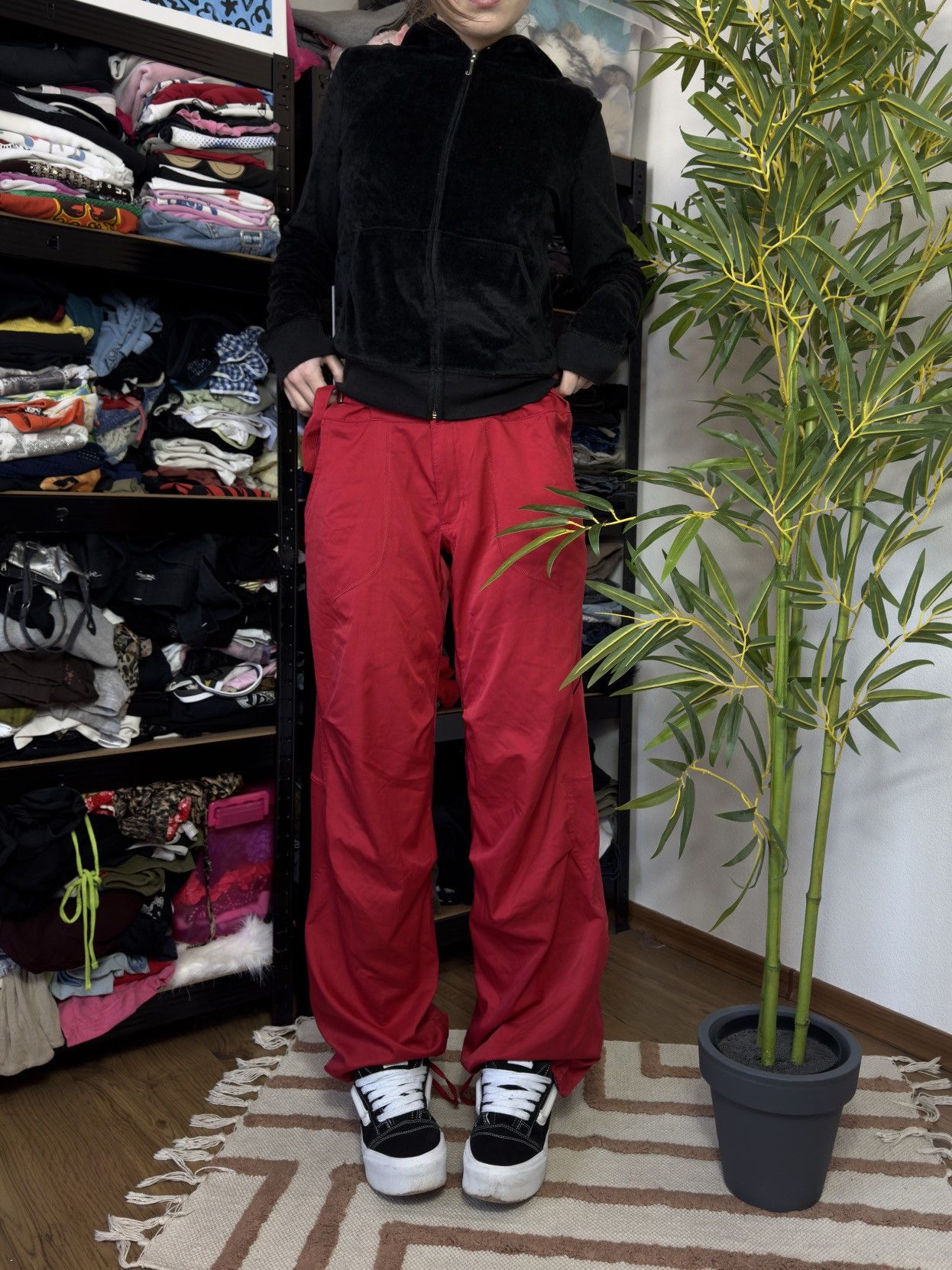 Nike VINTAGE NIKE RED NYLON DRAWSTRING PANTS Size 32" / US 10 / IT 46 - 8 Thumbnail