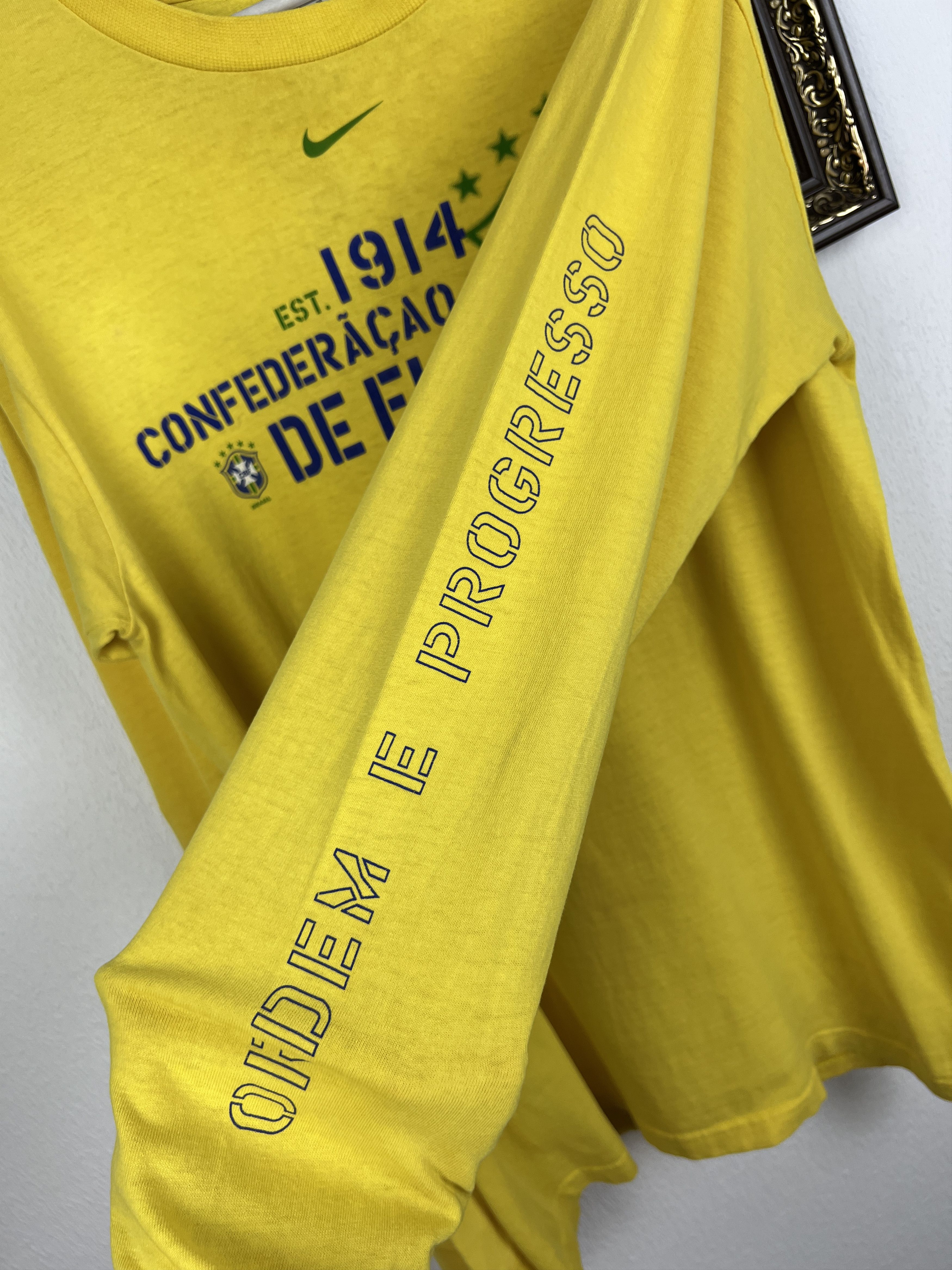 Nike Brazil Football Shirt Soccer Long Sleeve National Jersey Size US S / EU 44-46 / 1 - 5 Thumbnail