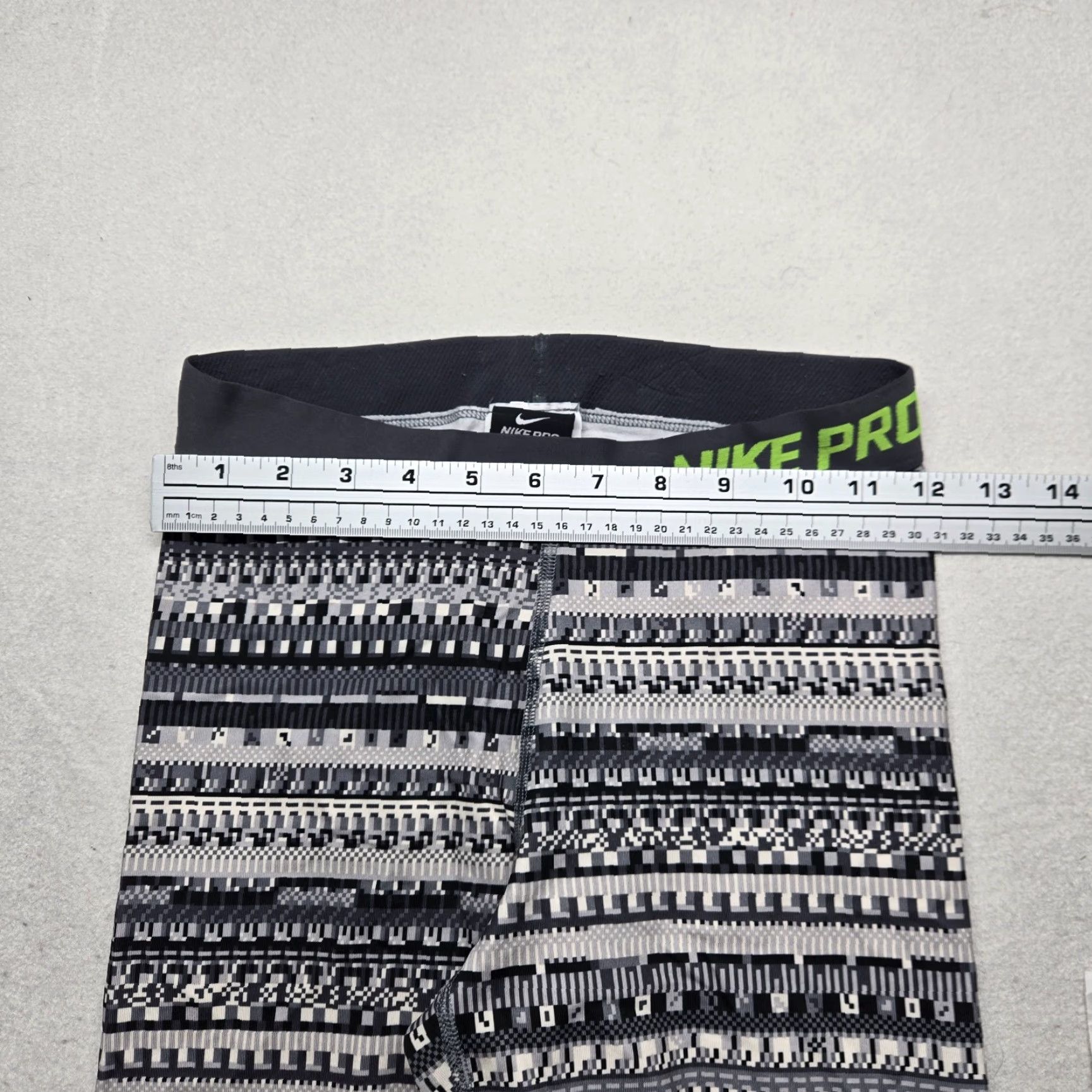 Nike Nike Pro Gym Pants Women Leggings Skinny Gray Small S Adult Size 28" / US 6 / IT 42 - 4 Thumbnail