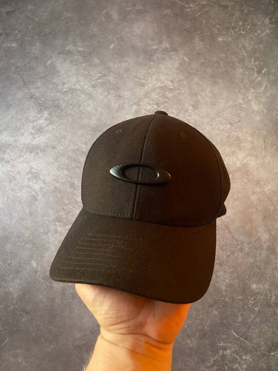 Oakley × Vintage OAKLEY hat flexfit fitted black cap Size ONE SIZE - 1 Thumbnail
