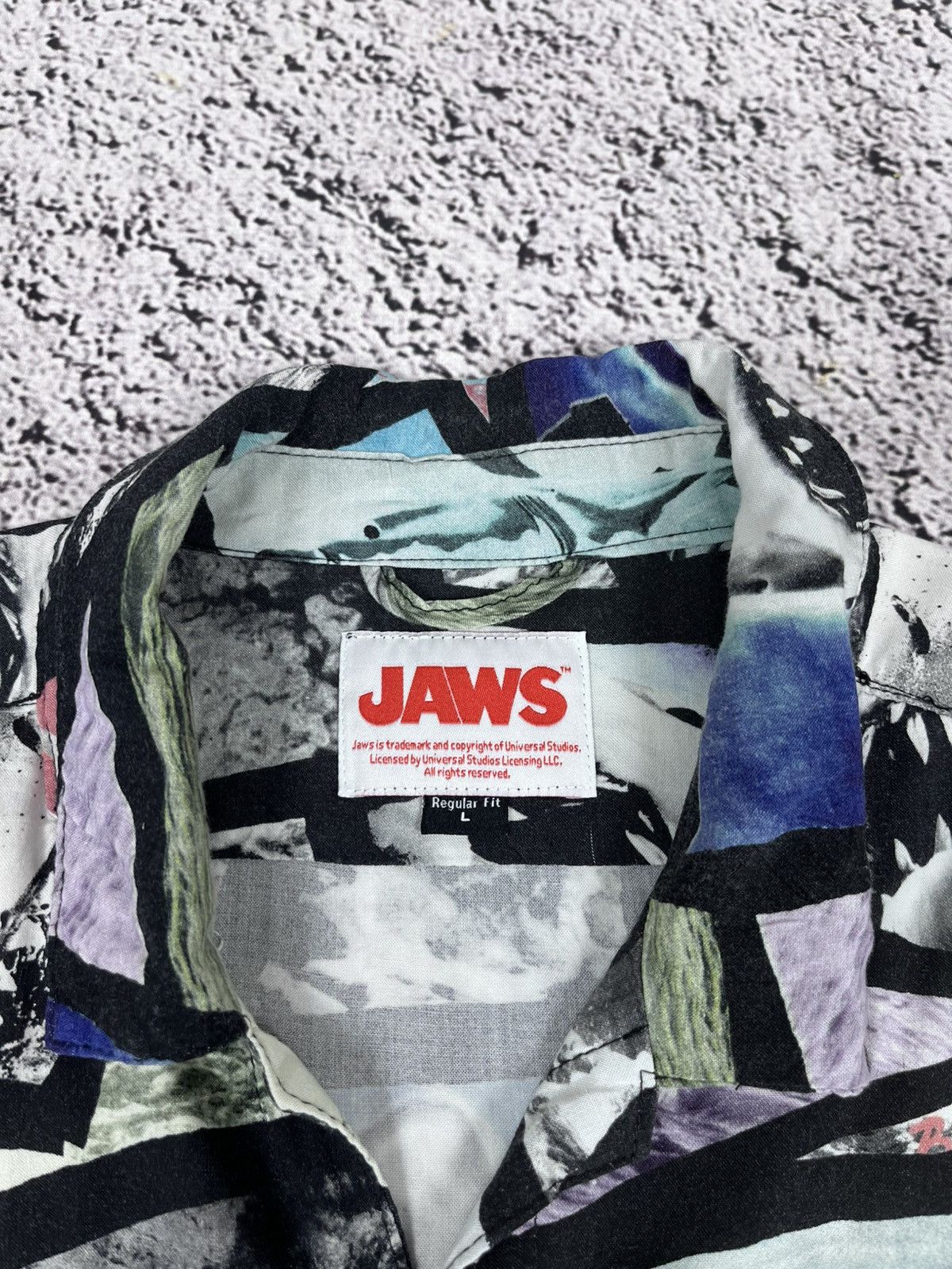 Japanese Brand JAWS Hawaiian Shirt Full Logo Y2K Movie Size US L / EU 52-54 / 3 - 7 Thumbnail