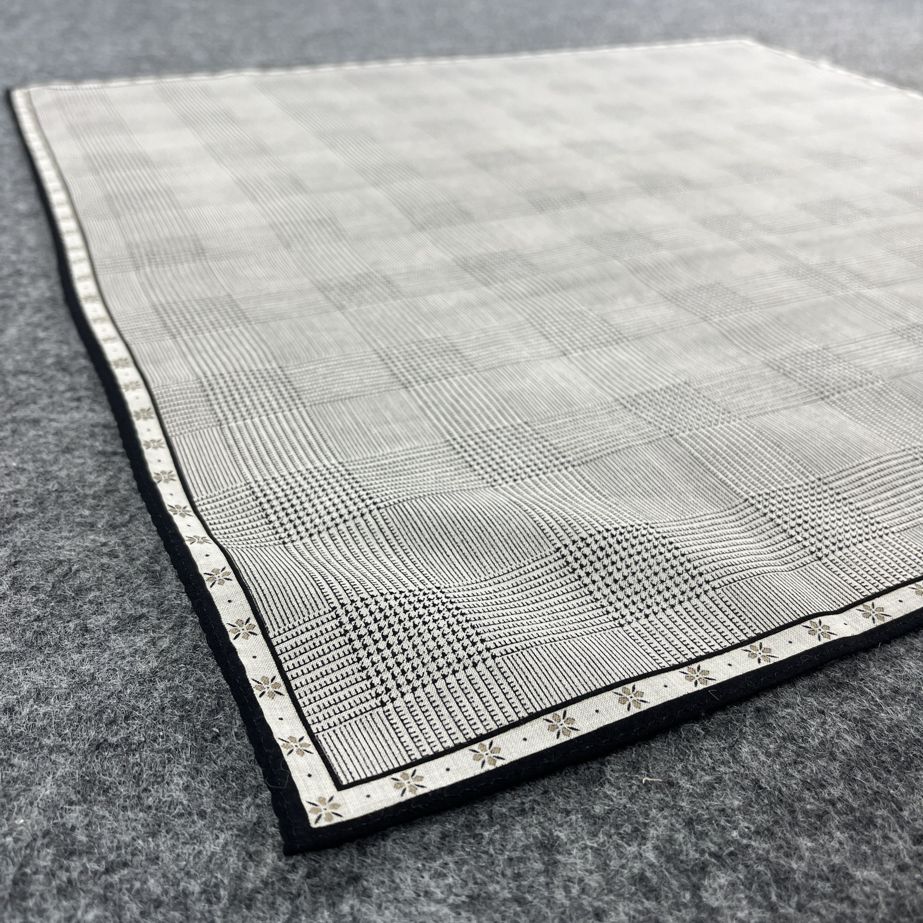 Other Christian Dior Handkerchief / Bandana / Neckerchief B034 Size ONE SIZE - 7 Thumbnail