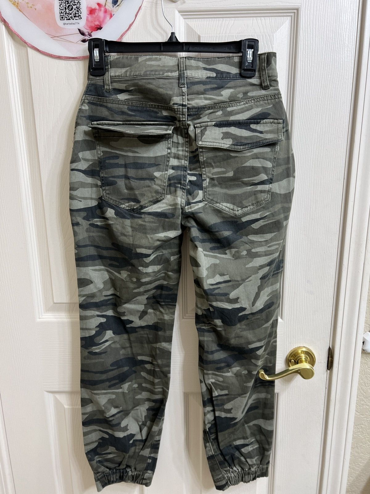 Express Express camouflage high-rise pants size 0 Size 25" / US 0 / IT 36 - 3 Thumbnail