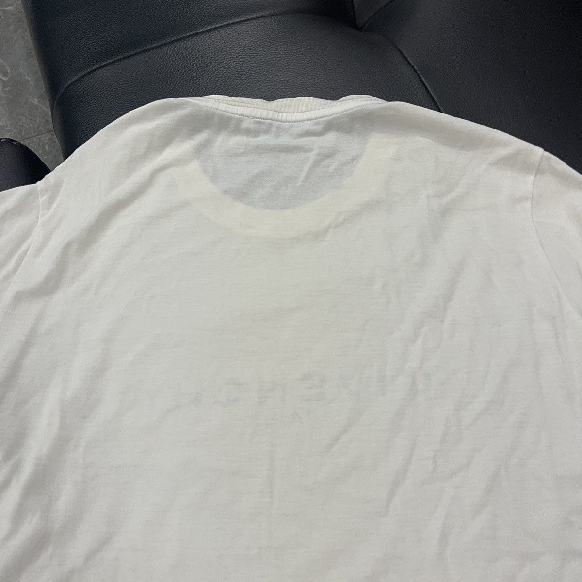 Givenchy Givenchy Distressed Logo T-Shirt Size US S / EU 44-46 / 1 - 6 Thumbnail
