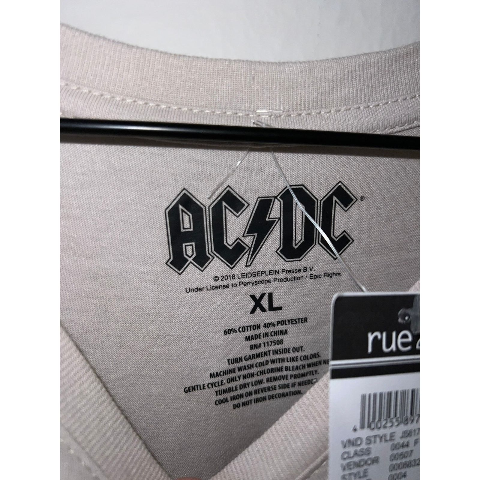 rue21 Womens ACDC Top Shirt Tee Graphic Band Music Highway To Hell Size XL / US 12-14 / IT 48-50 - 5 Thumbnail