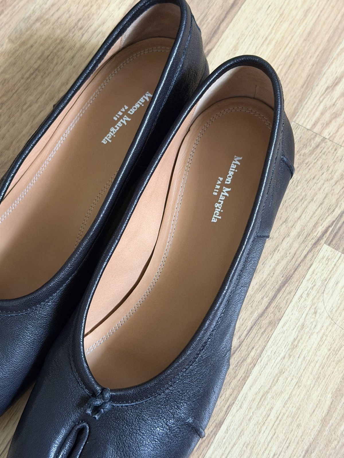 Maison Margiela MAISON MARGIELA TABI BALLERINA PUMPS Size US 9 / IT 39 - 4 Thumbnail