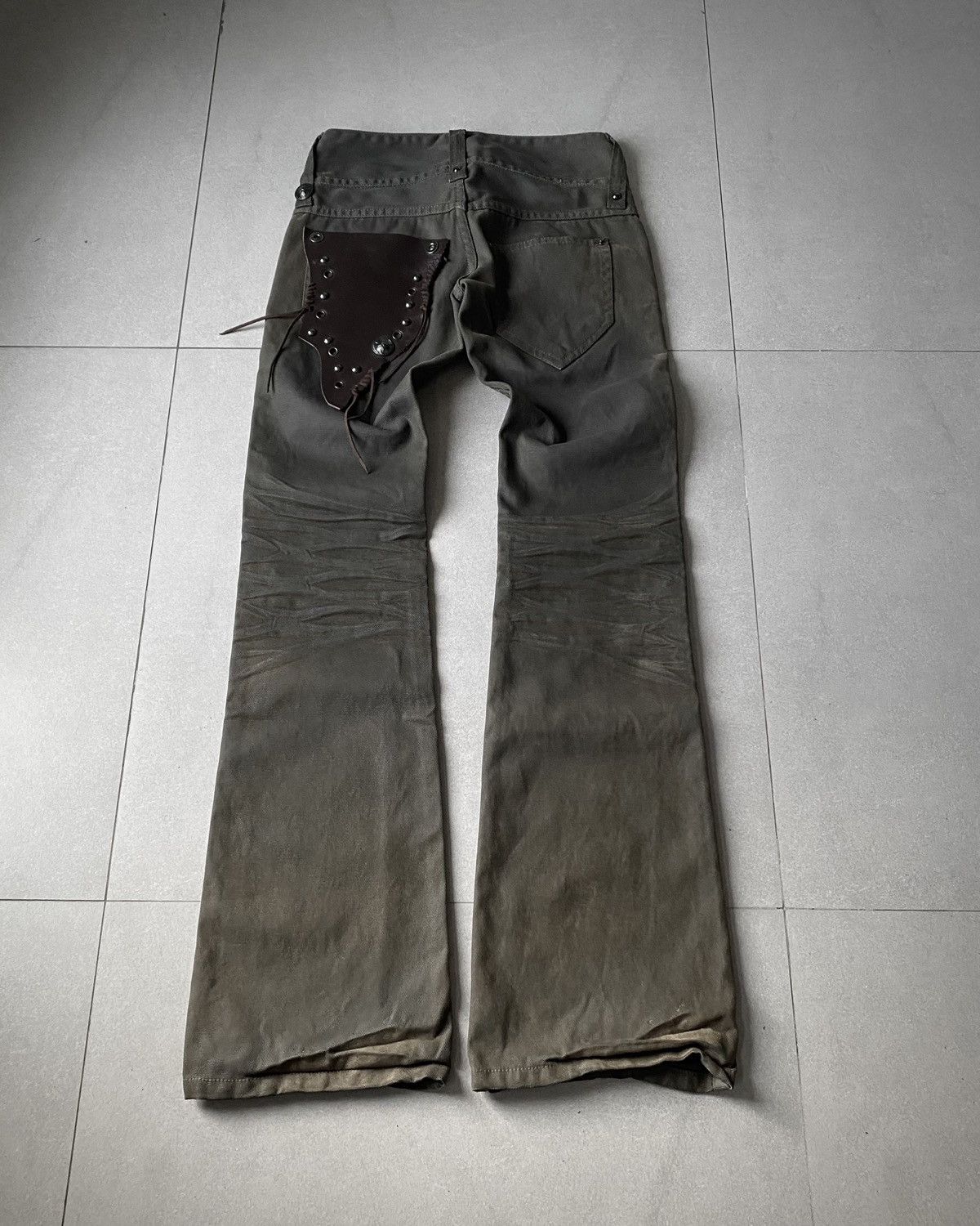 Cook Jeans Cook Jeans Mudwash Detachable Leather Pocket Wax Flare Denim Size US 29 - 1 Thumbnail