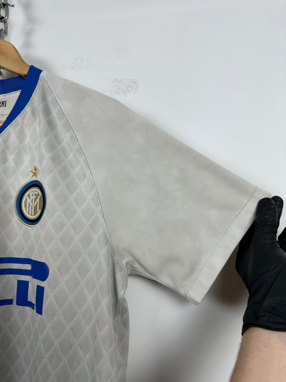 Nike 2018/19 Nike Inter Milan Away Kit Soccer Jersey Size US L / EU 52-54 / 3 - 10 Thumbnail