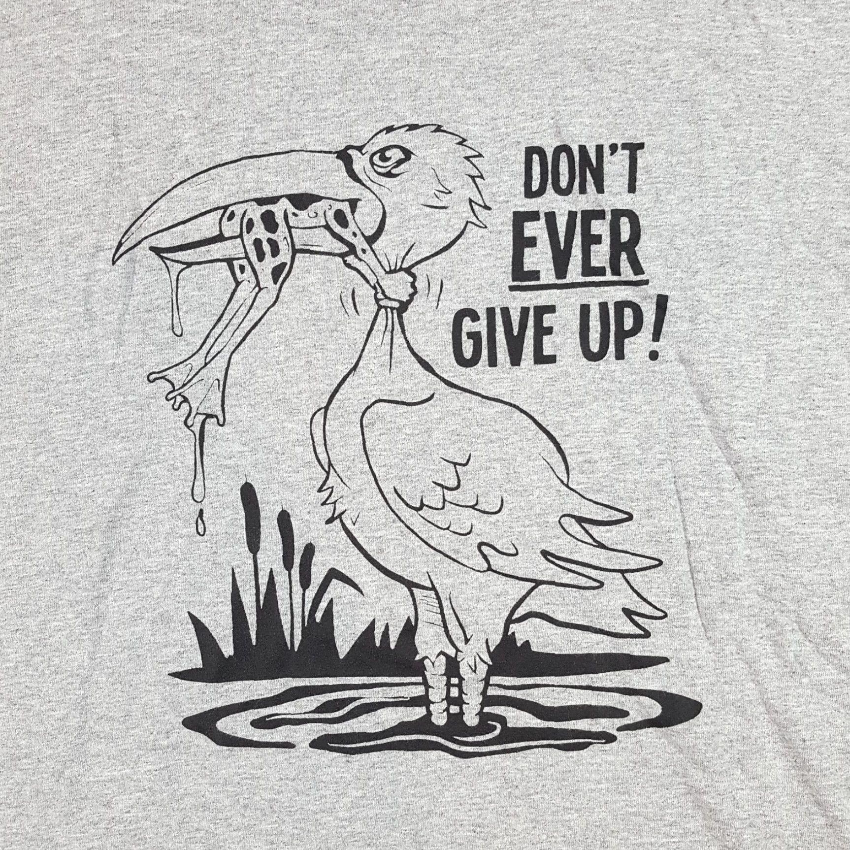 Fruit Of The Loom VINTAGE Never Give Up Motivational Poster T-Shirt Men XL Gray Cotton 90s Frog Swamp Retro Logo Fruit of the Loom Mens XL Size US XL / EU 56 / 4 - 3 Thumbnail