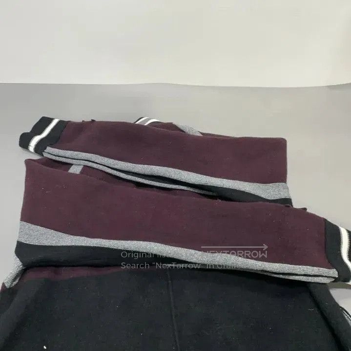 Givenchy Givenchy Unisex Single-Breasted Wool Knit Sweater. Size US S / EU 44-46 / 1 - 5 Thumbnail