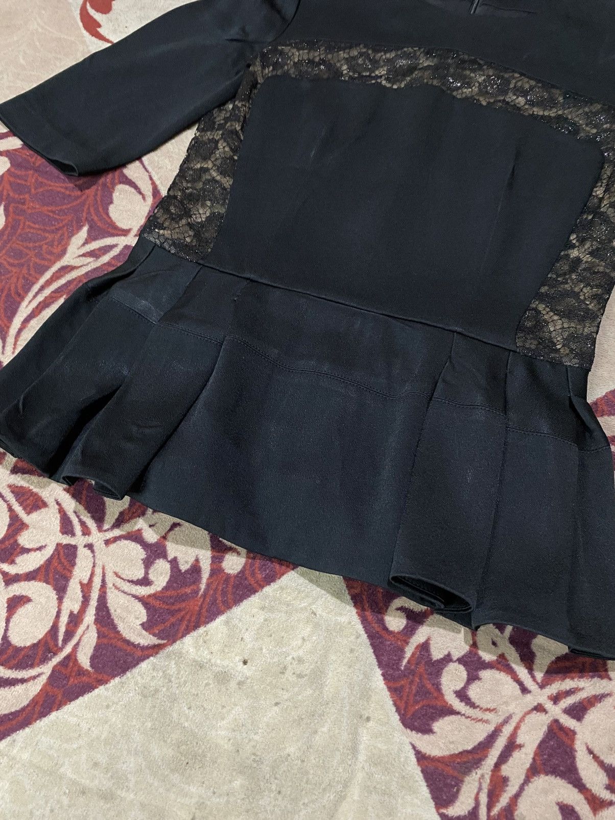 Alexander McQueen Alexander McQueen Black Lace Blouse Size XS / US 0-2 / IT 36-38 - 3 Thumbnail