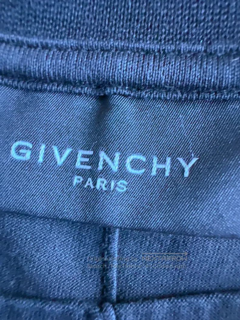 Givenchy Givenchy Black Photo Short Sleeve Size US S / EU 44-46 / 1 - 3 Thumbnail