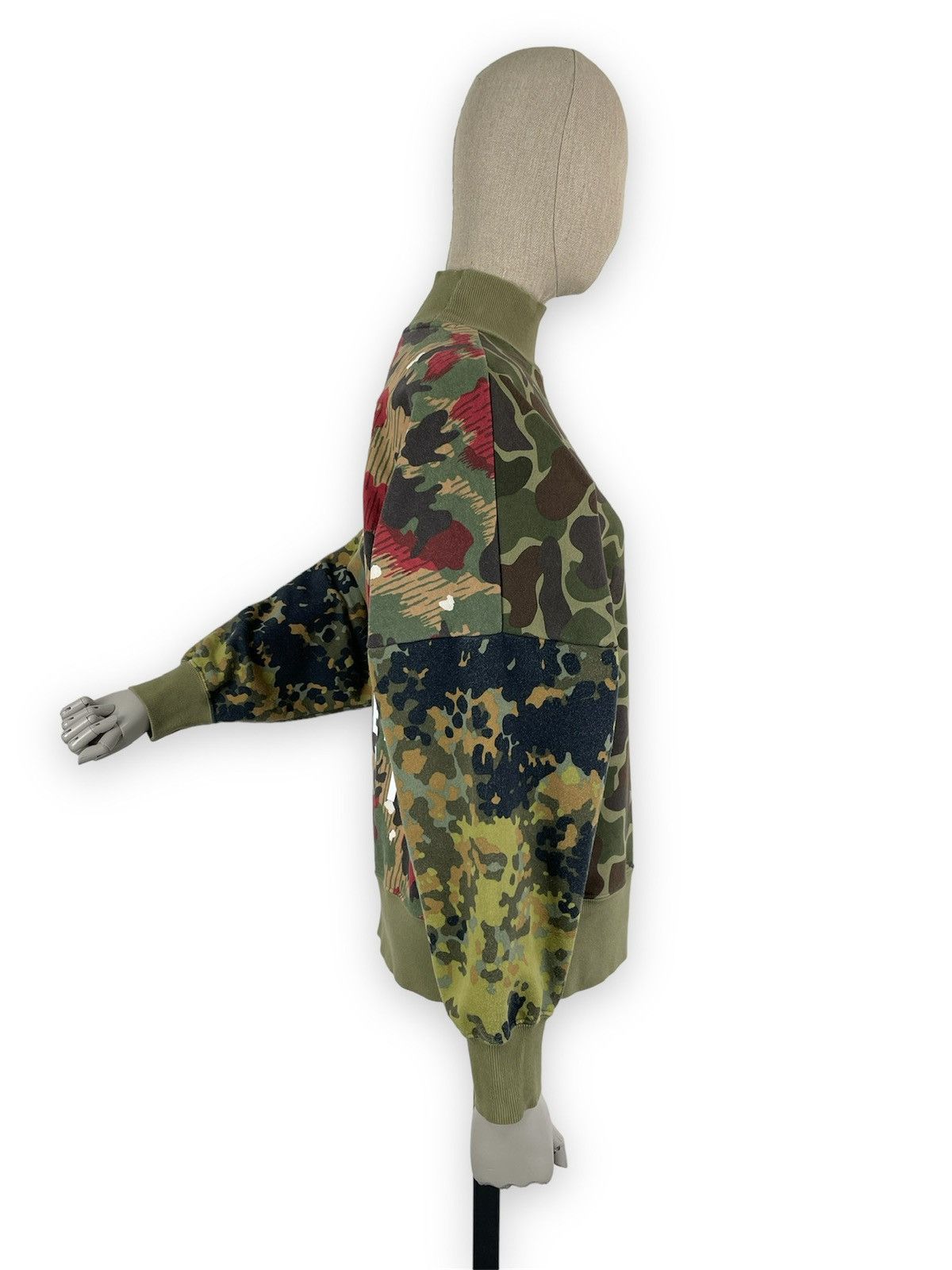 Adidas × Pharrell PHARRELL WILLIAMS Hiking Camo Print Sweatshirt Pullover S Size US S / EU 44-46 / 1 - 7 Thumbnail