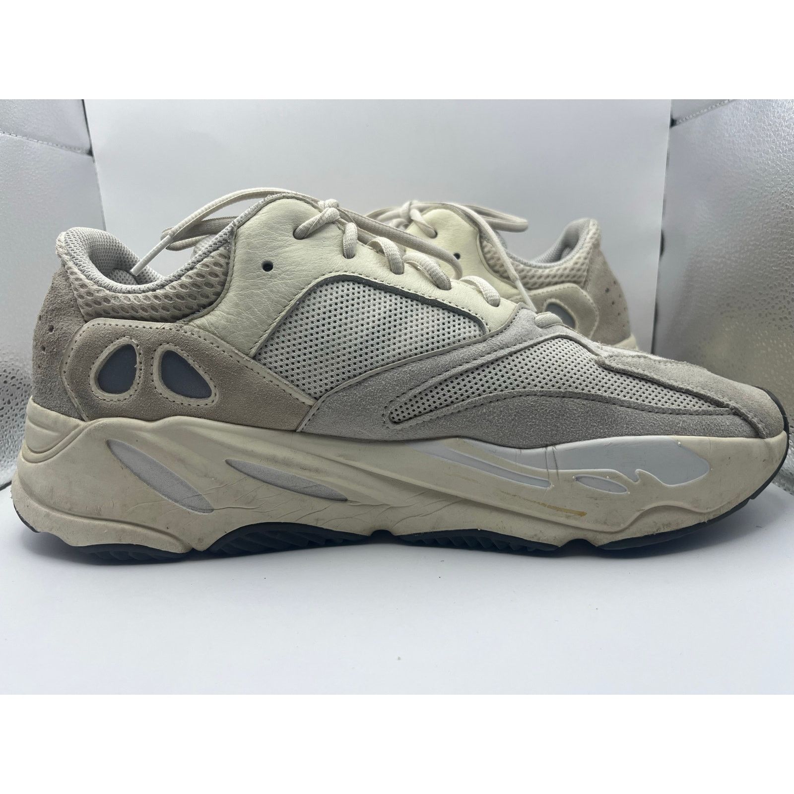 Adidas Adidas Yeezy Boost 700 Analog EG7596 Beige Cream Sneakers Size US 13 / EU 46 - 4 Thumbnail