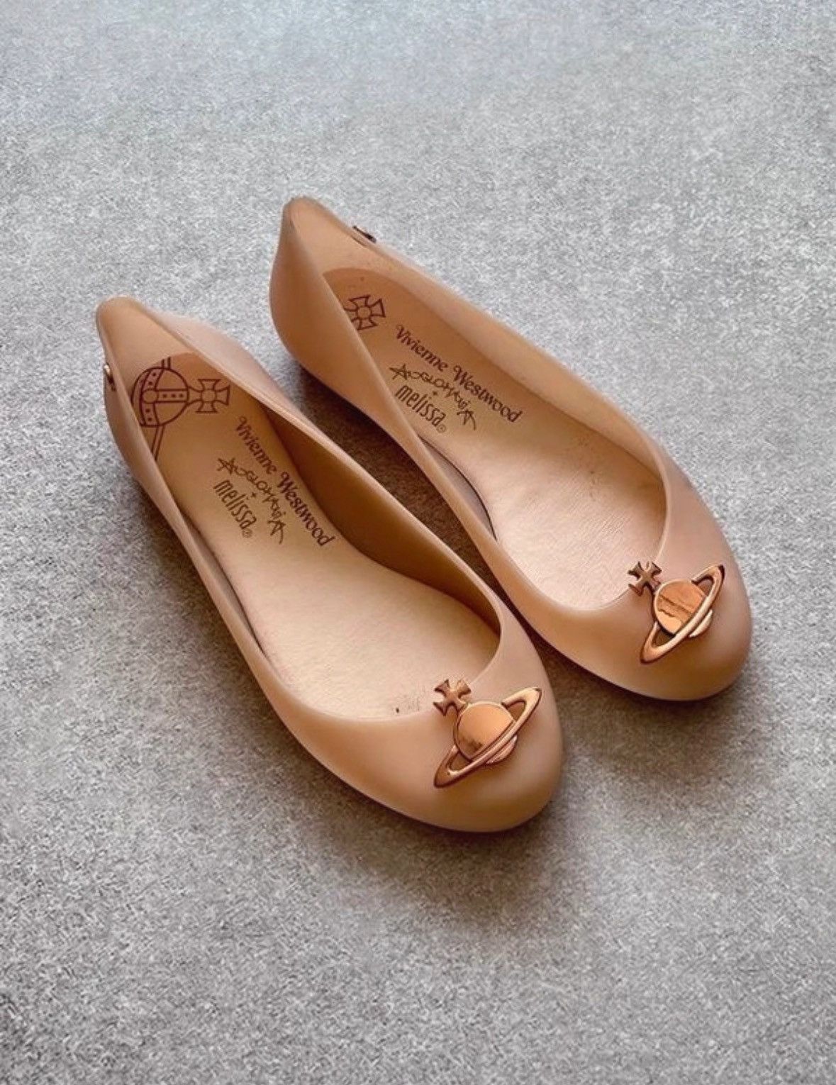 Vivienne Westwood Vintage Vivienne Vestwood Rubber Flats Rare Y2K US 5 Size US 5 / IT 35 - 1 Thumbnail