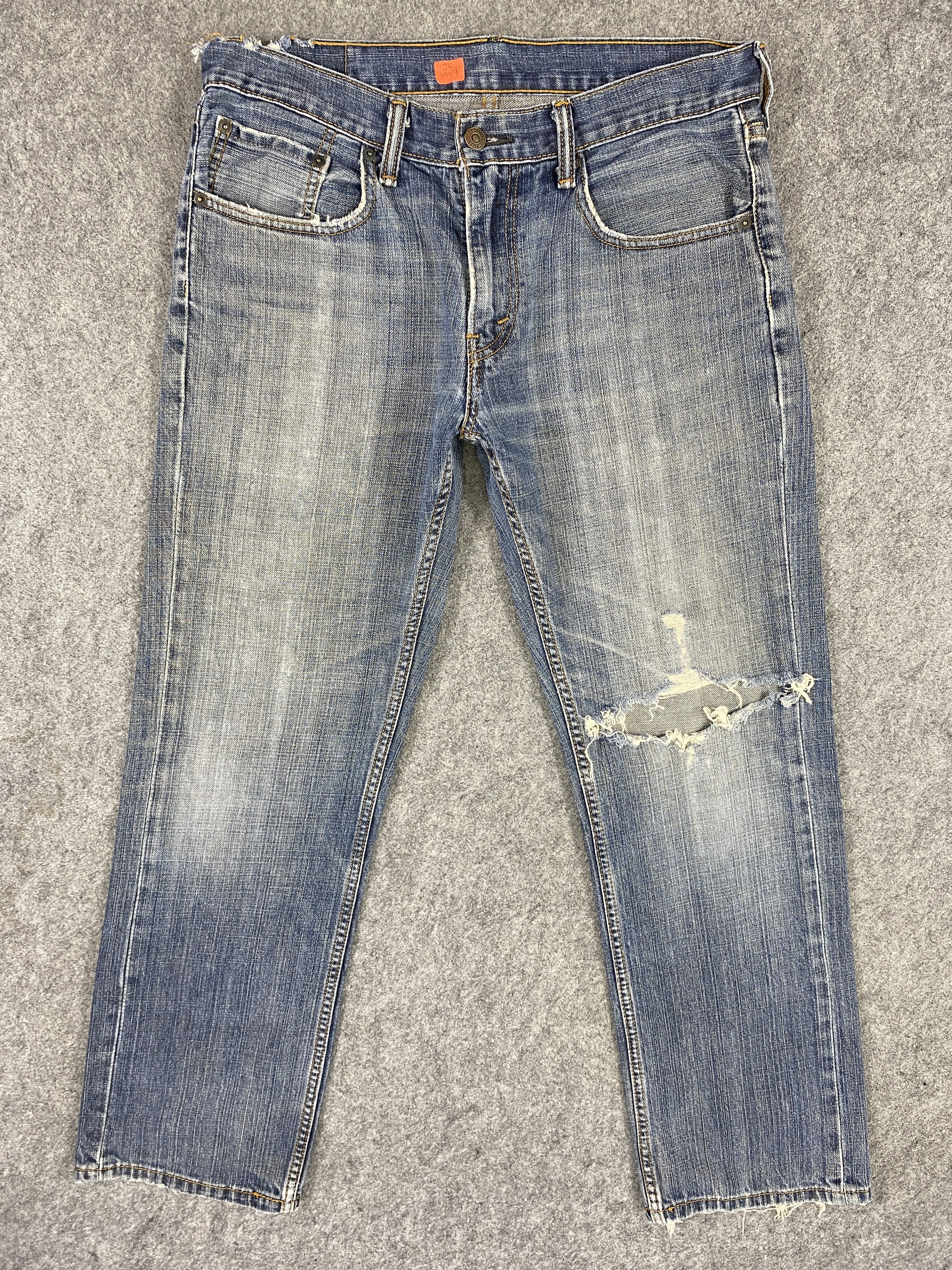 Levi's Distressed Blue Vintage Levi's 559 33x31 Denim -JN1997 Size US 33 - 1 Thumbnail