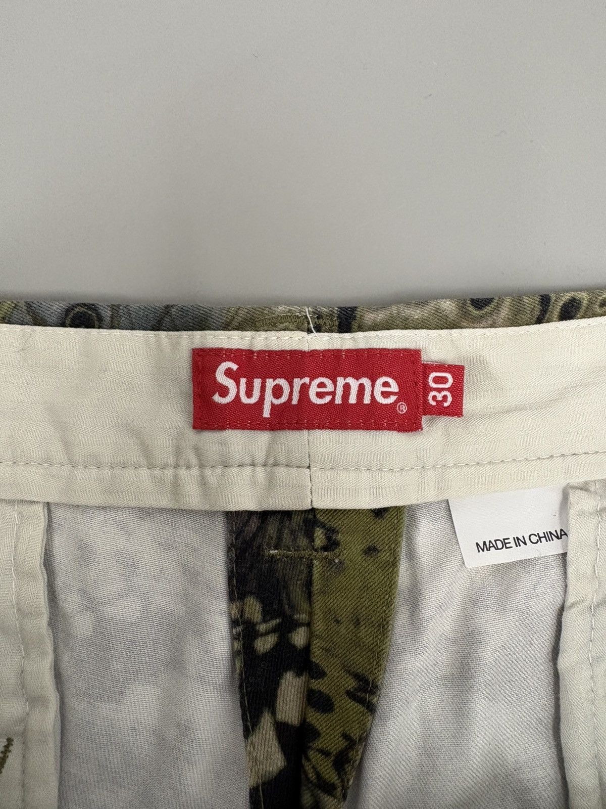 Supreme Supreme 2021 Butterflies Chino Pant Size US 30 / EU 46 - 3 Thumbnail