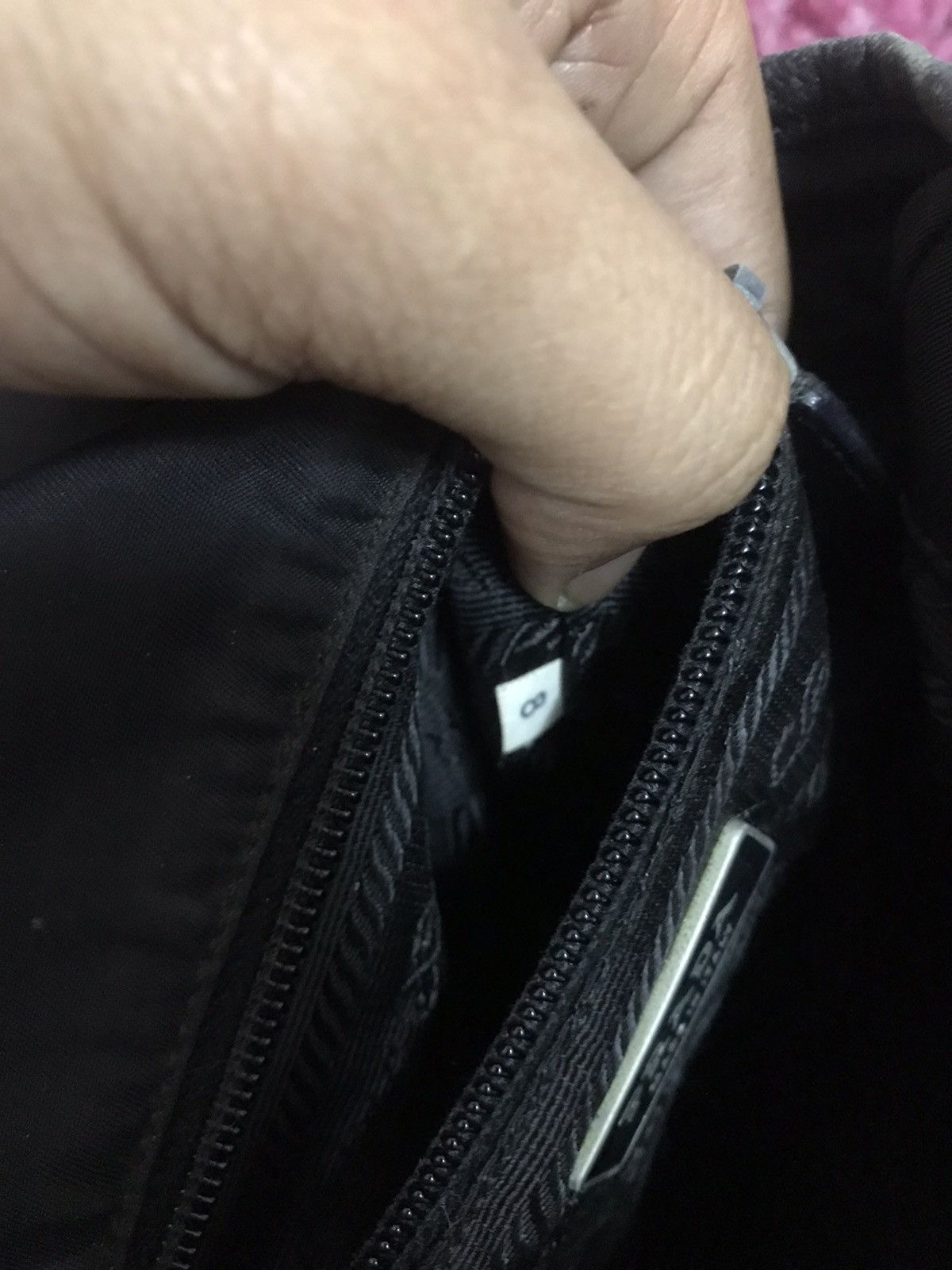Prada Authentic Prada Black Shoulder Size ONE SIZE - 8 Thumbnail