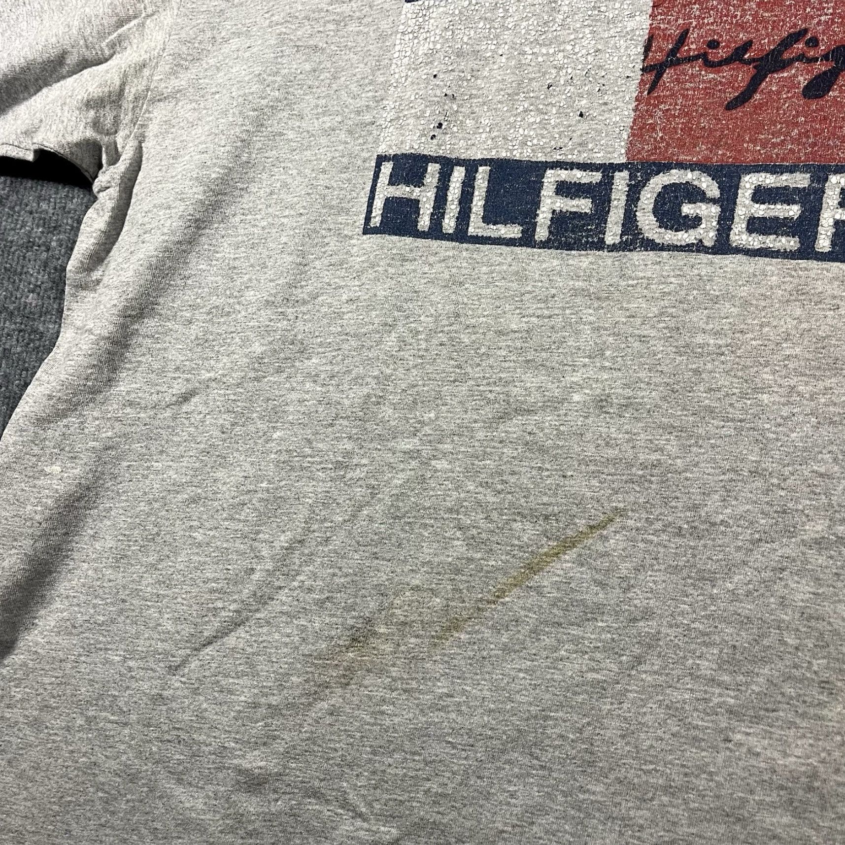 Tommy Hilfiger VINTAGE TOMMY HILFIGER T-SHIRT Logo Spell Out Big Flag Short Sleeve XL Mens 90s Size US XL / EU 56 / 4 - 4 Thumbnail