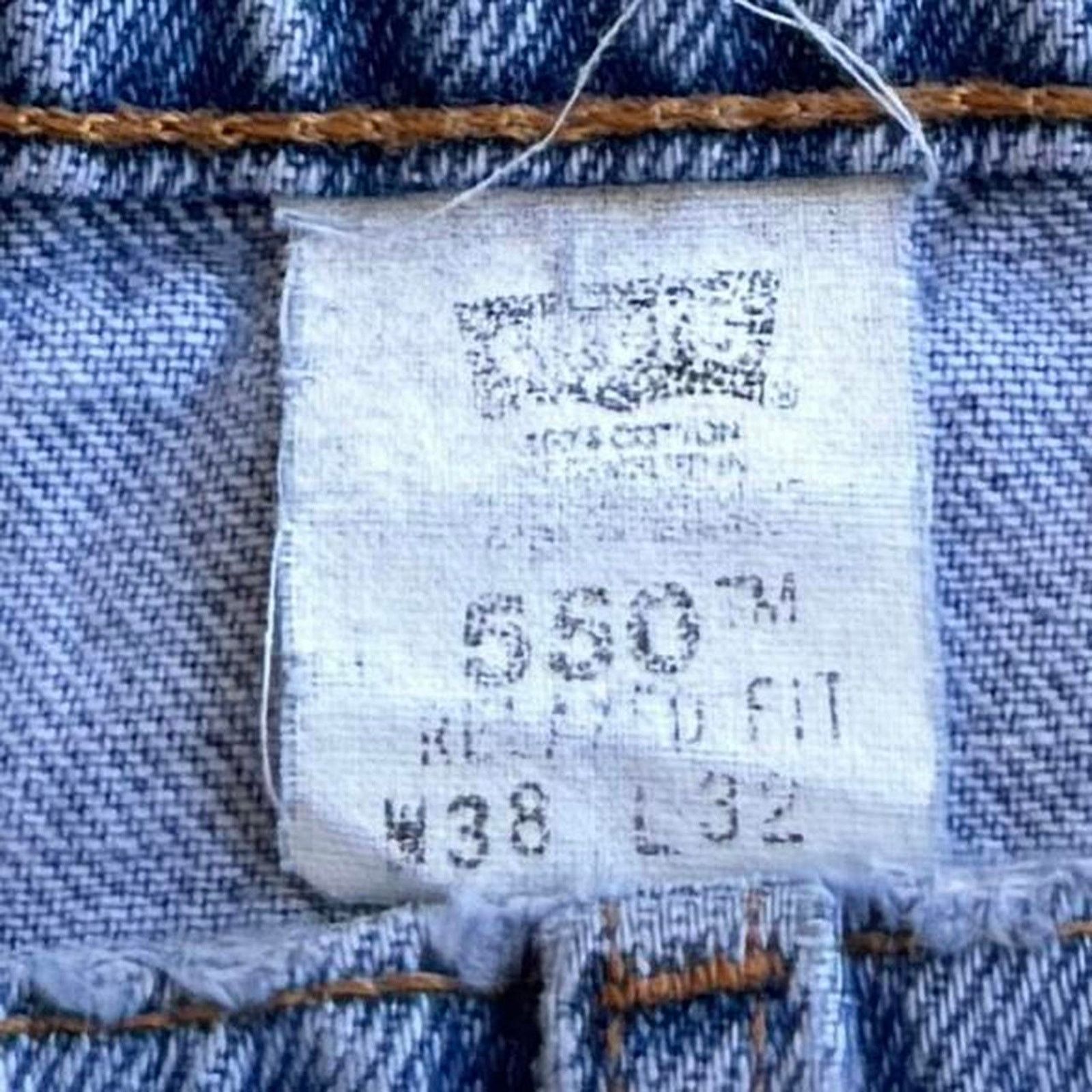 Levi's × Levi's Vintage Clothing Vintage 90s Levi’s 550 Relaxed Fit Essential Denim Jeans Size US 35 - 4 Thumbnail