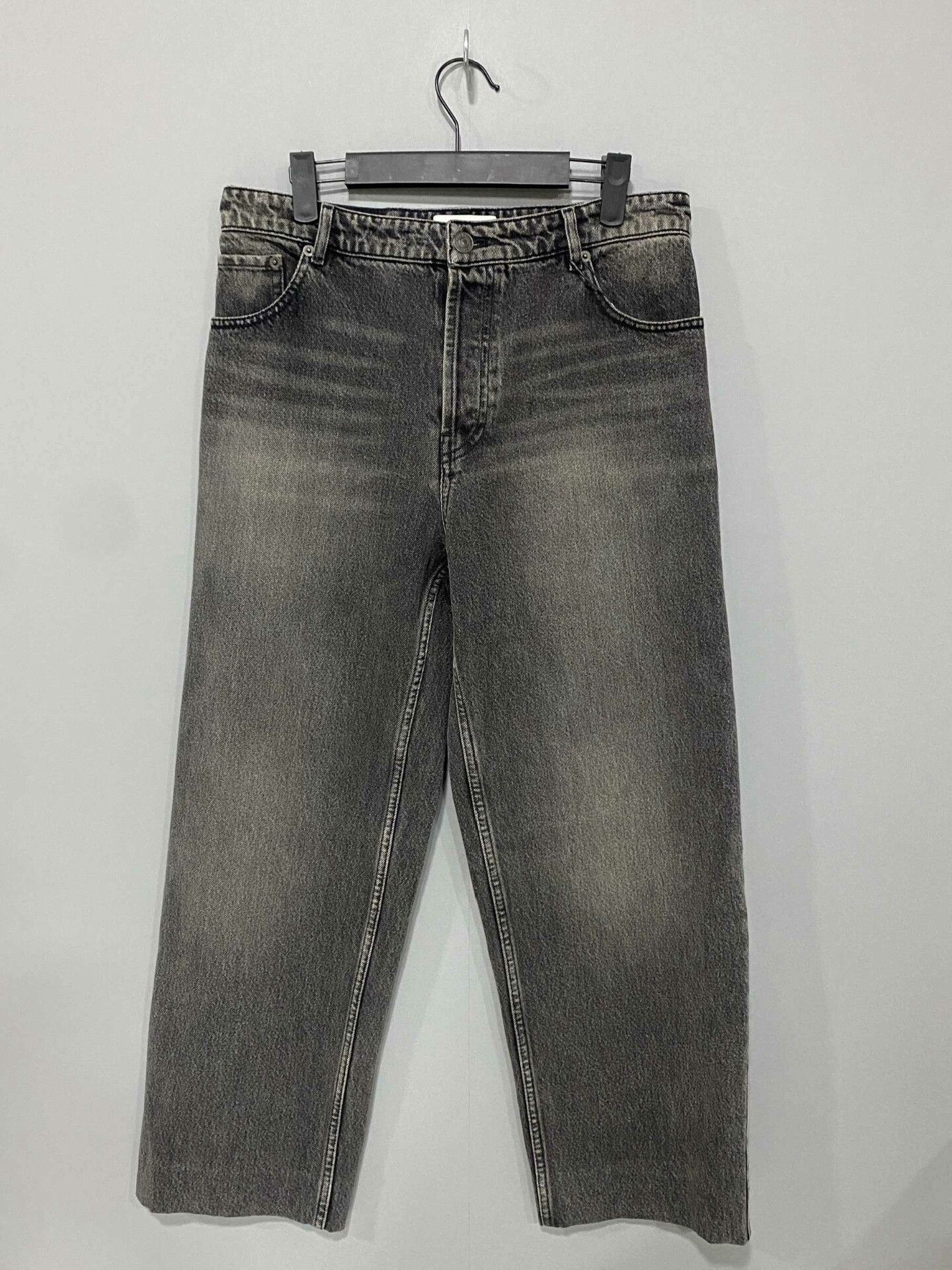 Balenciaga Balenciaga Gray Distressed Logo Jeans Size 27" / US 4 / IT 40 - 1 Thumbnail