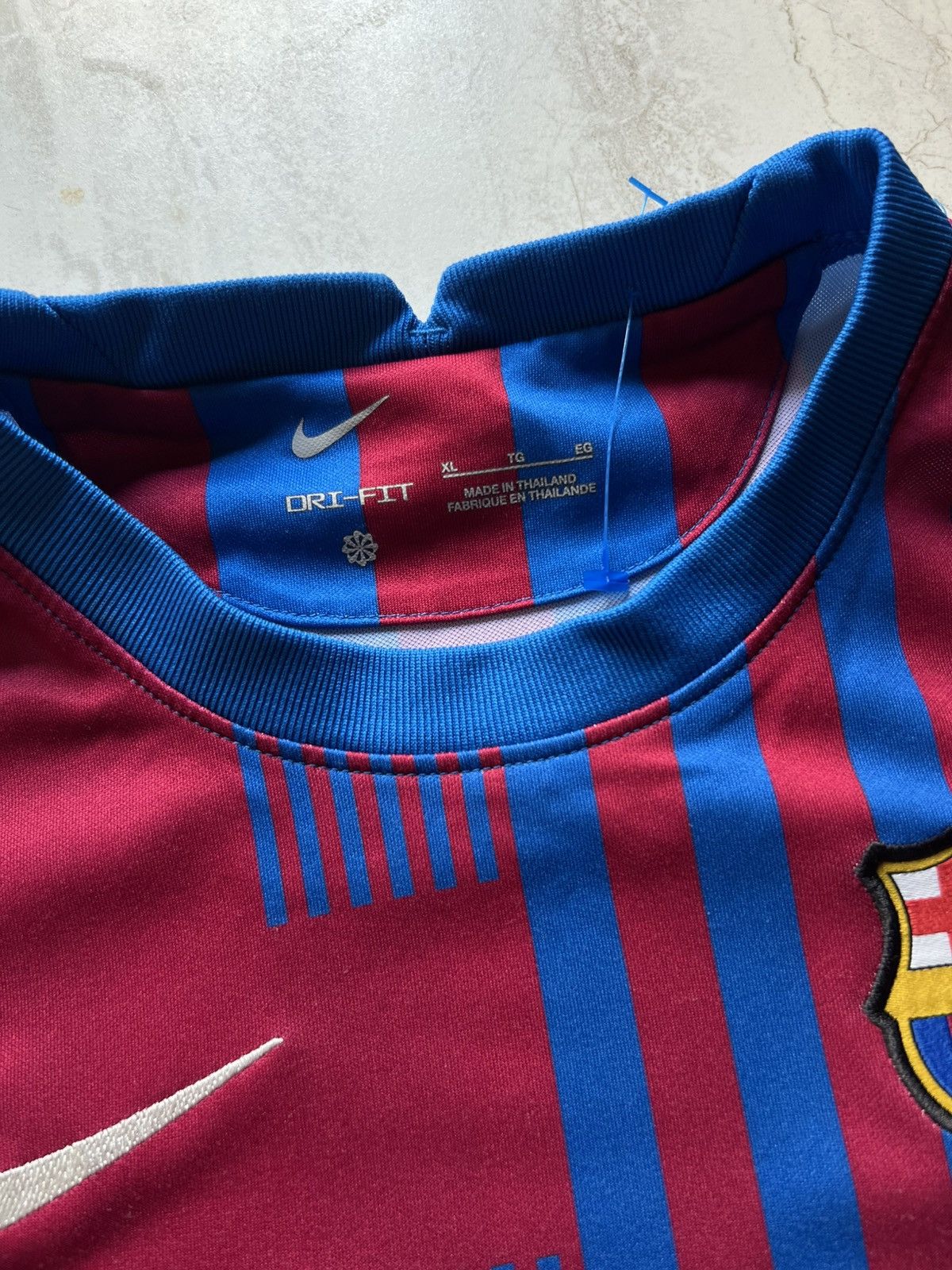 Vintage Vintage Nike Barcelona FC Soccer Jersey Kit Size US S / EU 44-46 / 1 - 2 Thumbnail