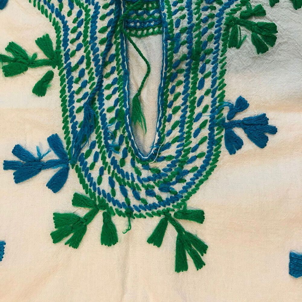 Designer Used White Hand Made Blue Green Embroidered Blouse L Size L / US 10 / IT 46 - 4 Thumbnail