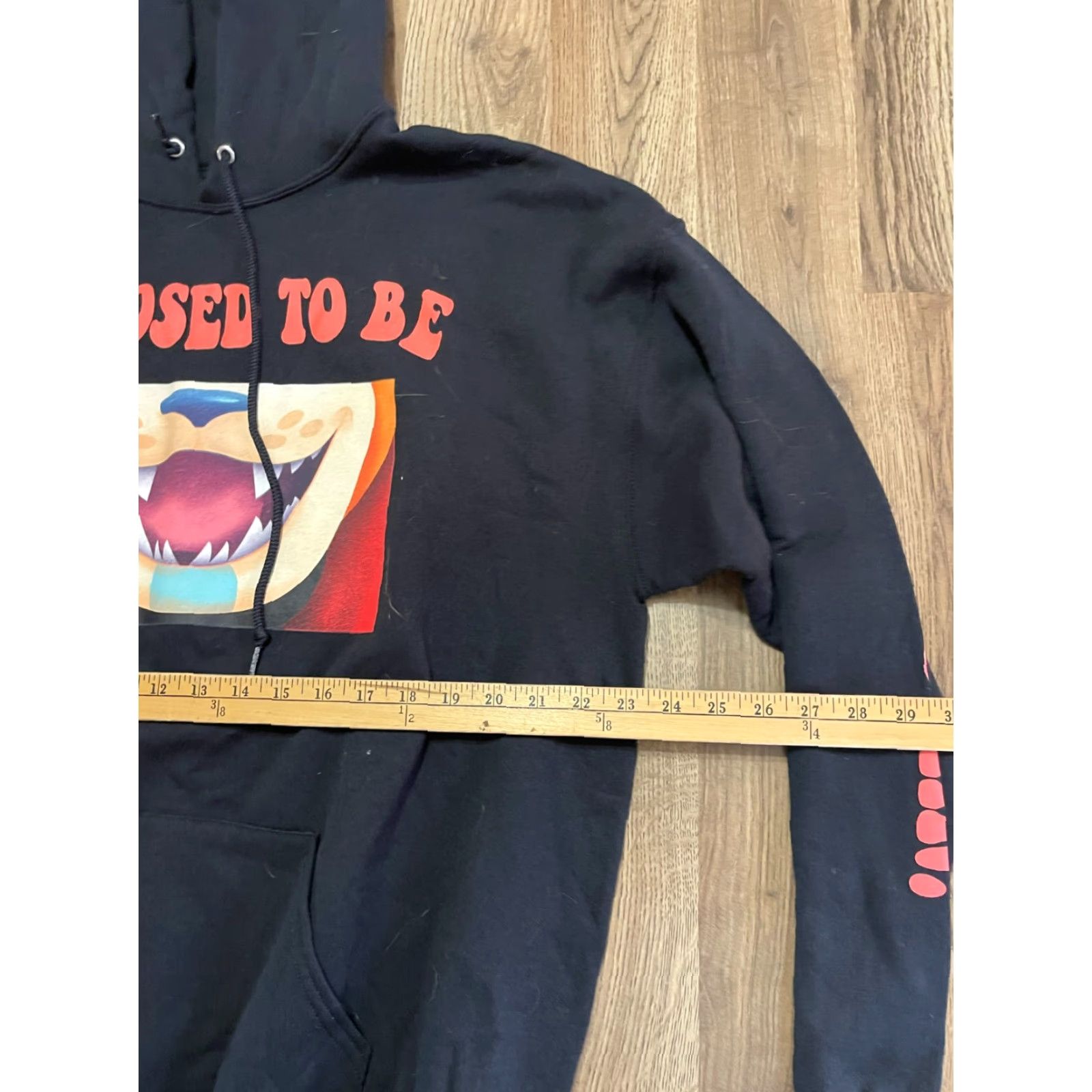 Vintage Five Nights at Freddys Hoodie Mens Size Large Black Pullover Long Sleeve Adult Regular Fit Vintage No Size US L / EU 52-54 / 3 - 5 Thumbnail