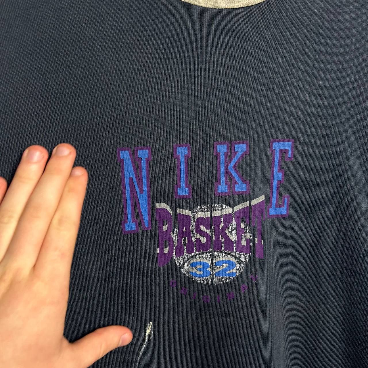Nike Vintage Nike Basket 90s Streetwear rare tee size XL Size US XL / EU 56 / 4 - 3 Thumbnail