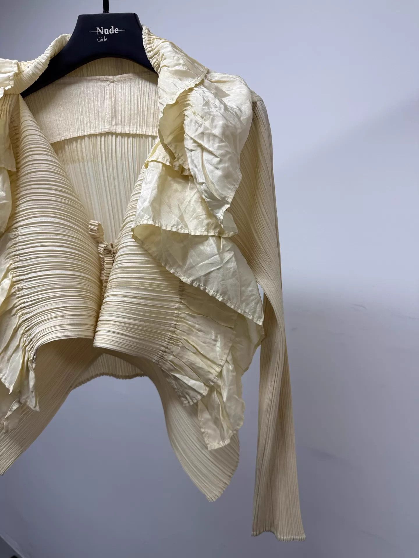 Issey Miyake Issey Miyake Pleated Ruffle Women's Blouse Made in Japan Size XL / US 12-14 / IT 48-50 - 2 Thumbnail