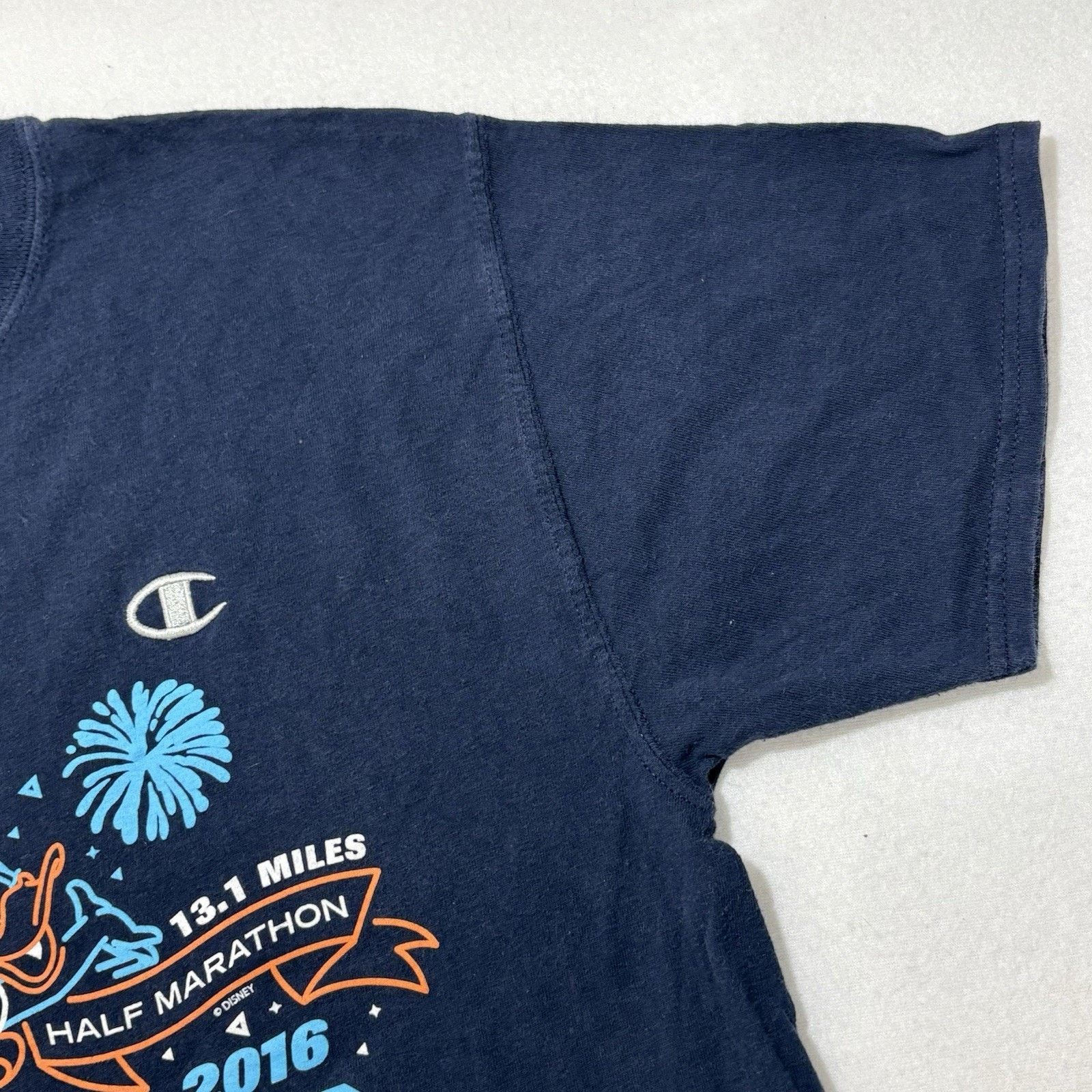 Champion RunDisney Champion Large 2016 Half Marathon T Shirt Size US L / EU 52-54 / 3 - 5 Thumbnail