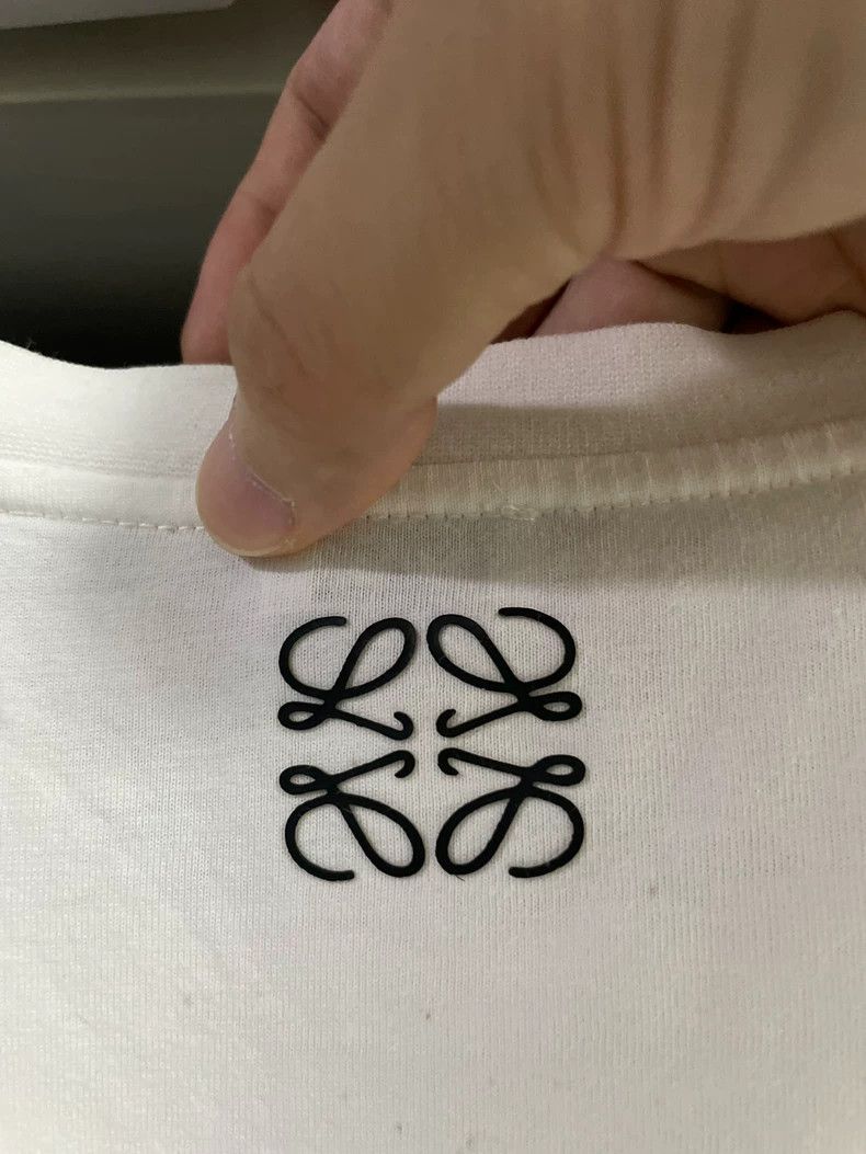 Loewe LOEWE Classic portrait white short sleeves Size M / US 6-8 / IT 42-44 - 4 Thumbnail