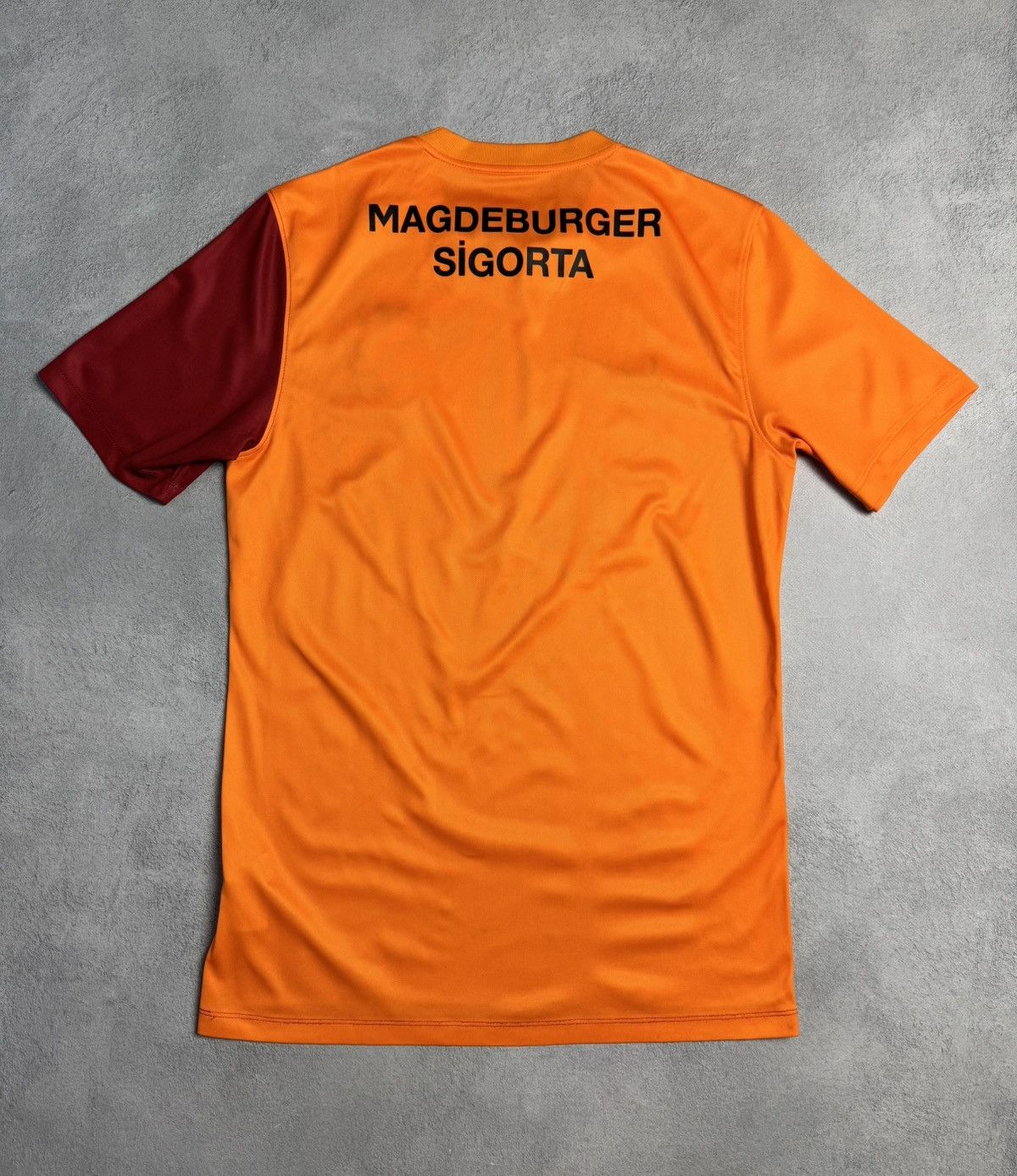 Nike Galatasaray 2021 2022 Home Shirt Soccer Jersey Nike Size US S / EU 44-46 / 1 - 2 Thumbnail