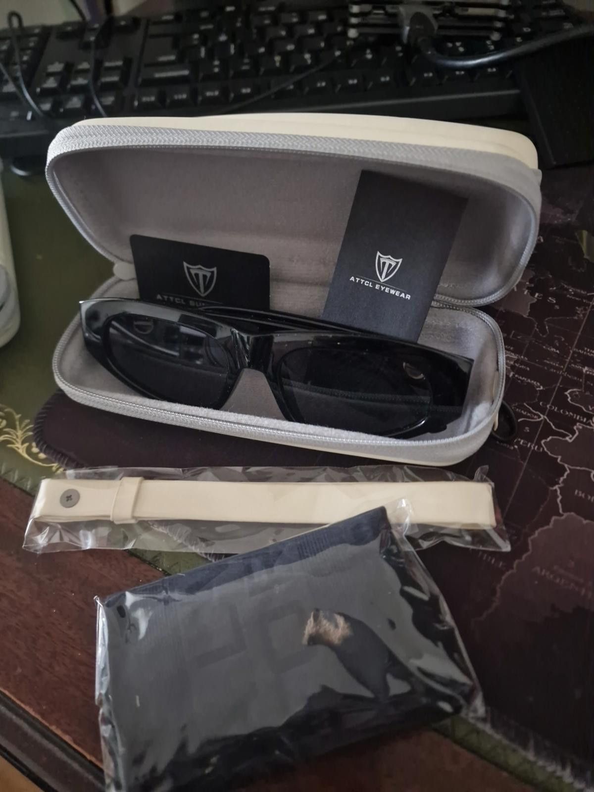 Diesel Black Gold Sunglasses ATTCL Eyewear Polarized UV 400 Clear Lens Boxed Size ONE SIZE - 2 Thumbnail
