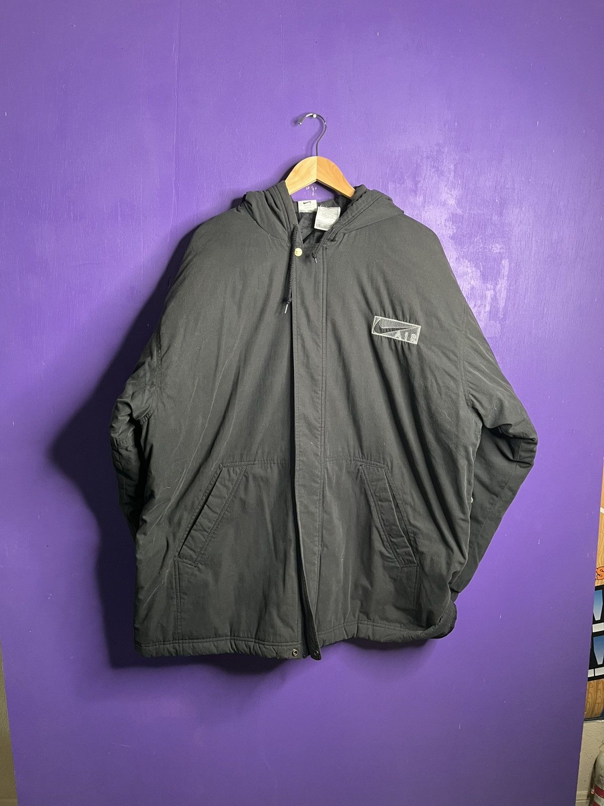 Vintage 90s Nike big back swoosh puffer trench coat