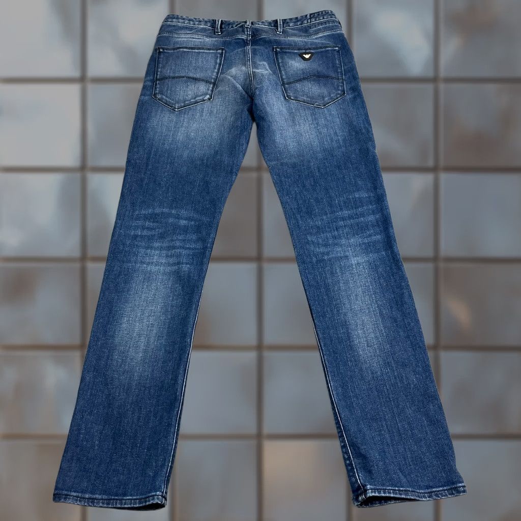 Vintage Armani Jeans Jeans Slim Tapered 32 Regular Denim Blue Medium Wash Stretch Whiskers 5-Pocket Mens Regular Size 32 in Blue Boys Womens Mens Size US 32 / EU 48 - 1 Thumbnail